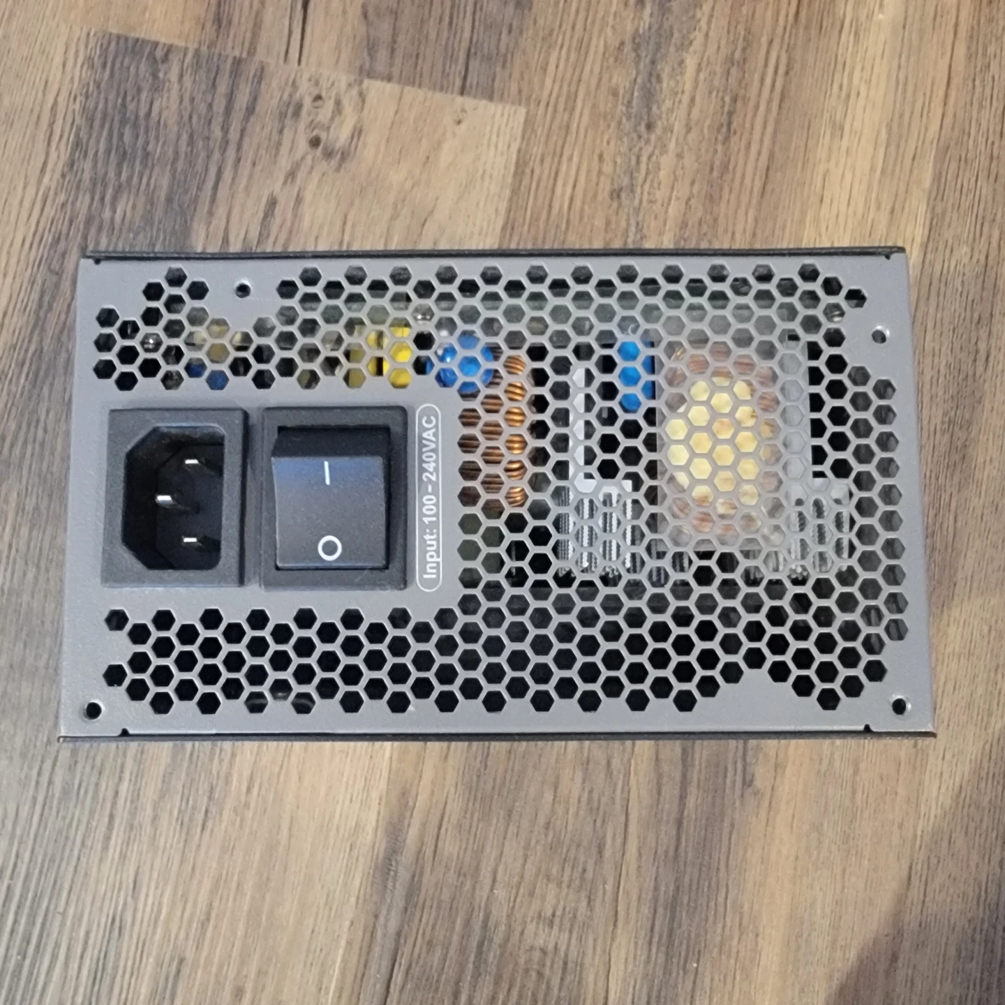 Seasonic Platinum SS-860XP Active PFC F3 Power Supply - photo 3
