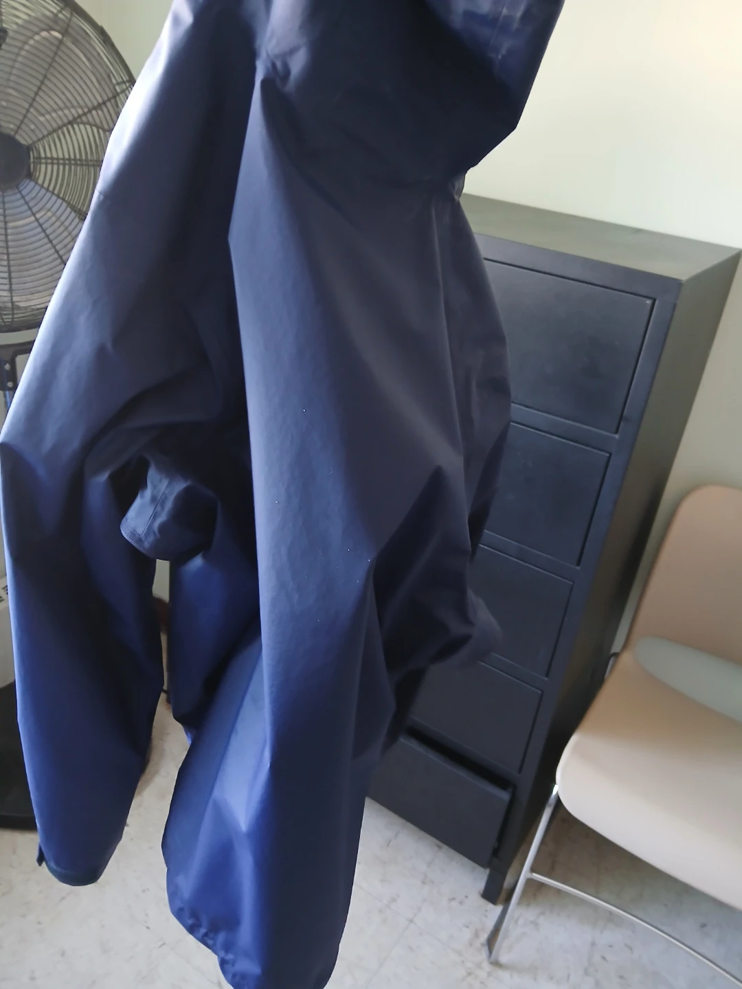 Patagonia Blue Rain Jacket - Small - photo 4