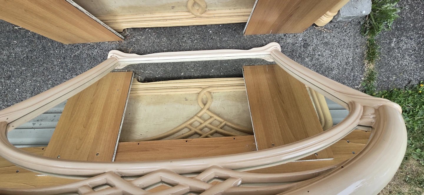 Queen size bedframe with intact mirror