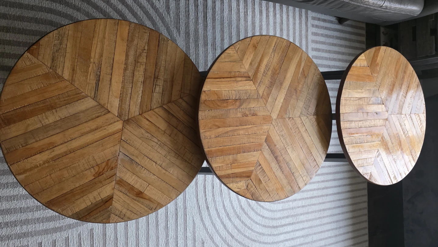 Neating Wooden Round  Tables - photo 3