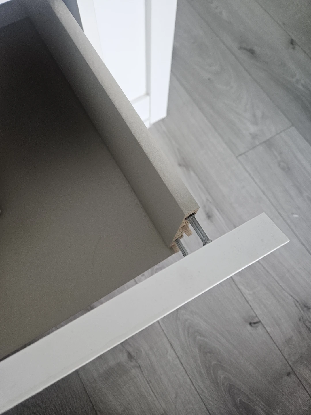 White 4-Drawer Dresser - photo 4