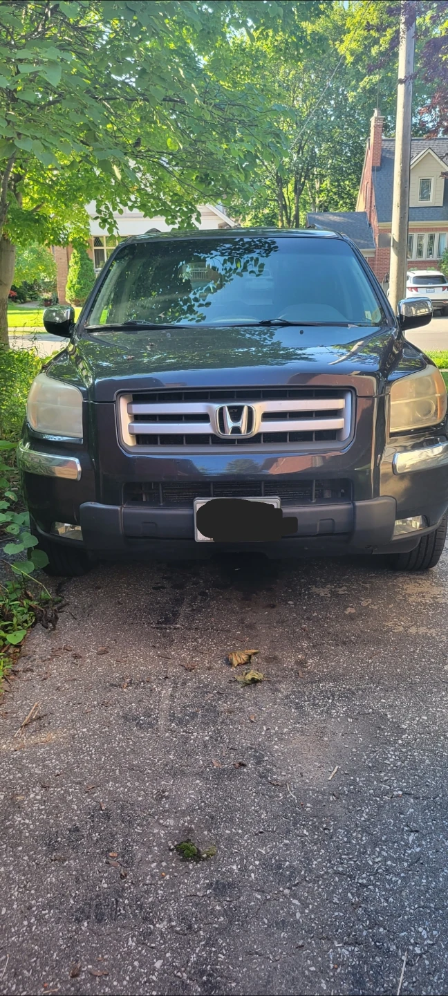 Black Honda Pilot SUV