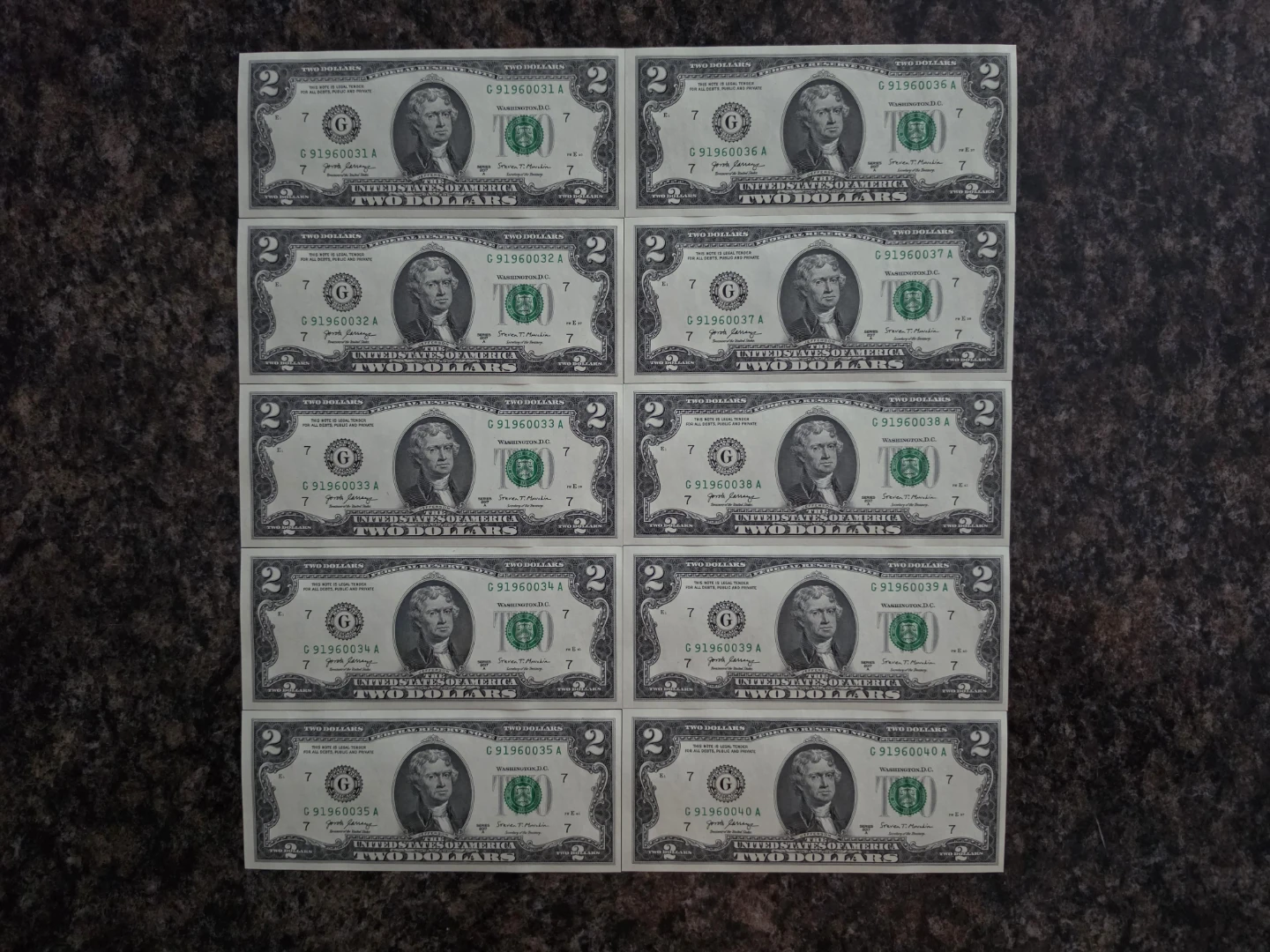 10 × Uncirculated Two Dollar Bills Sequential Notes