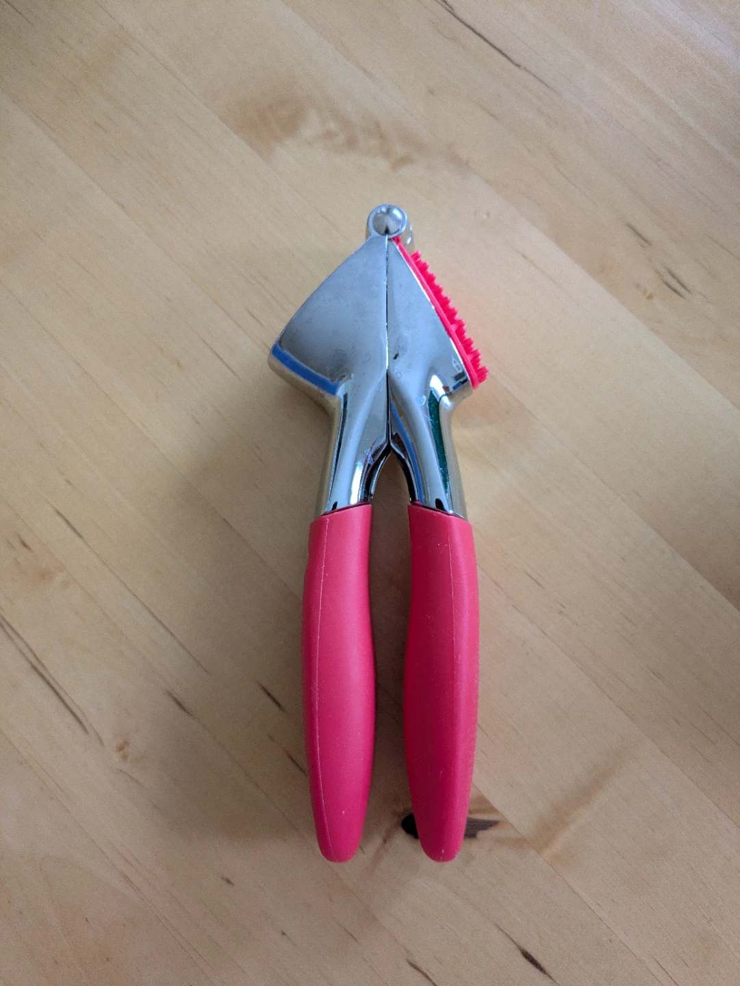 Garlic Press with Pink Handles