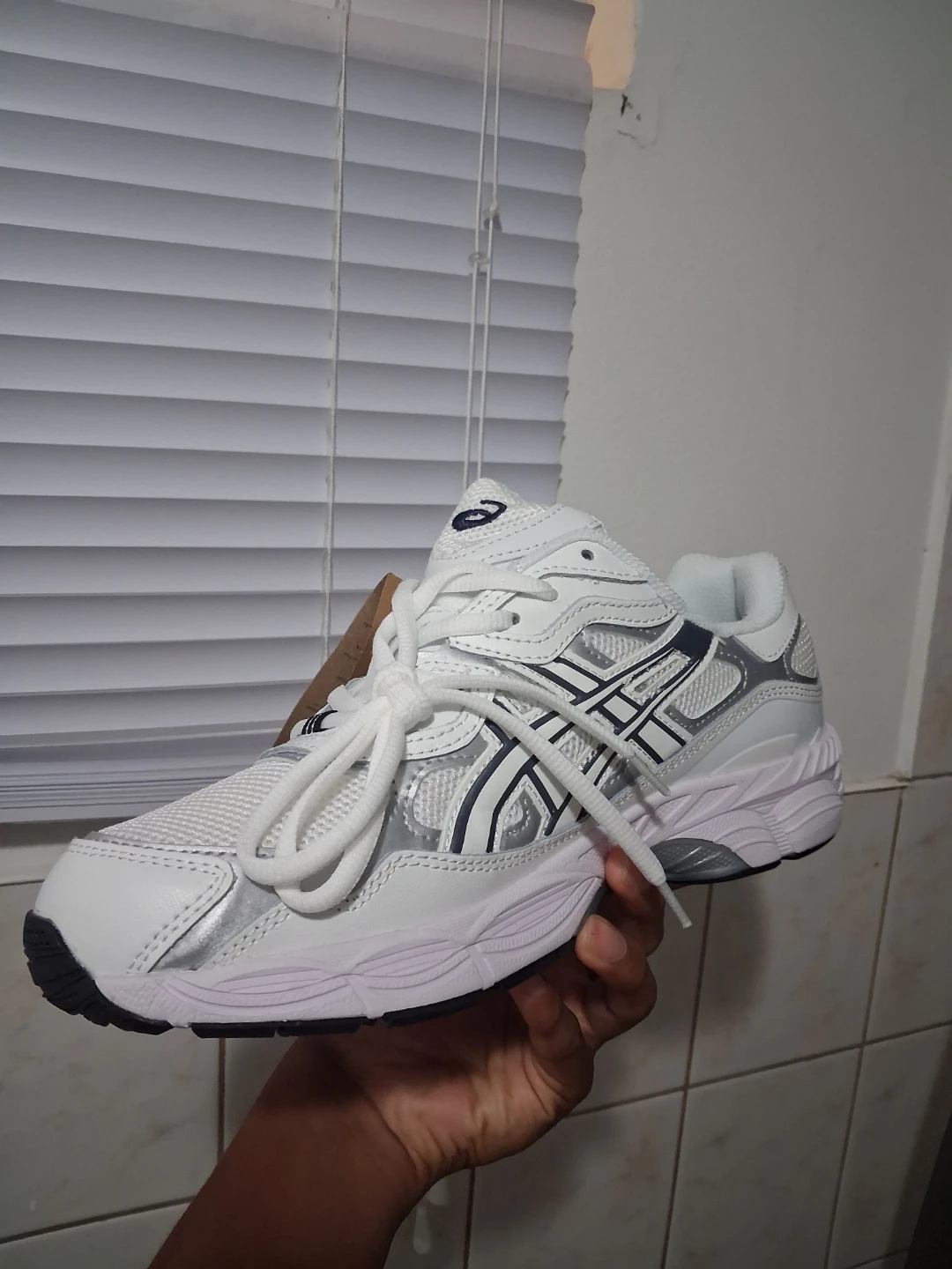 Asics Gel Nyc White Carrier