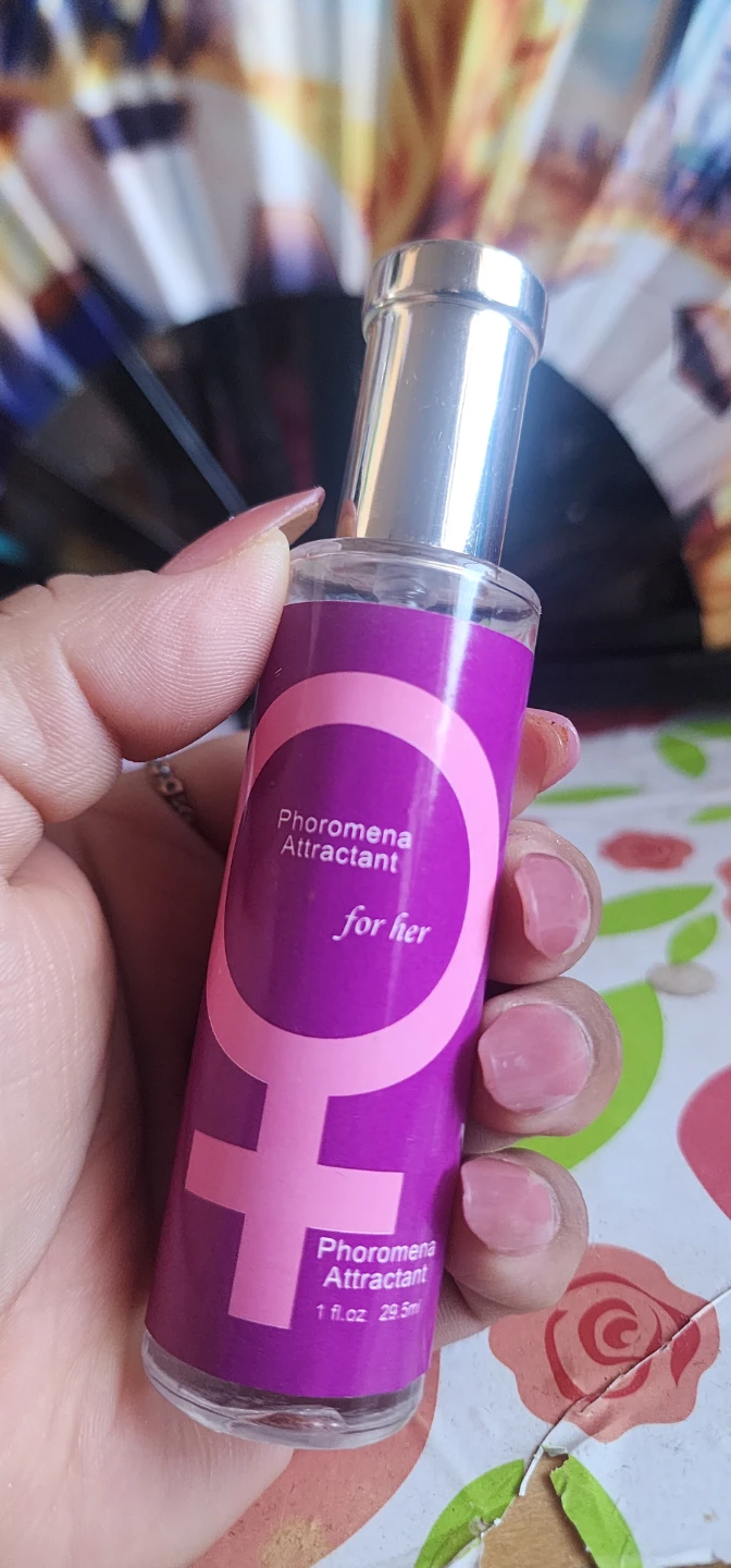Pheromena Attractant for Her Spray