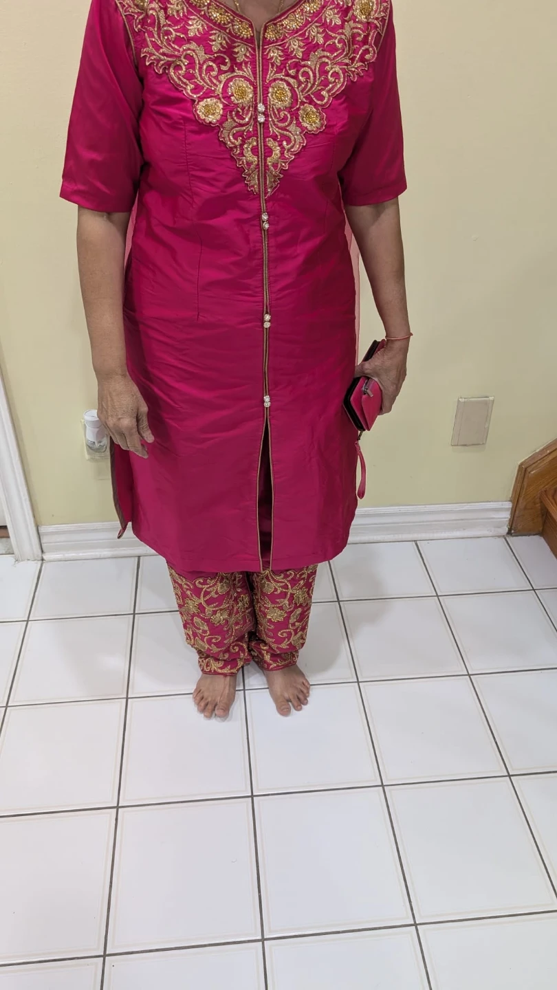 Pink embroidered salwar kameez set - photo 2