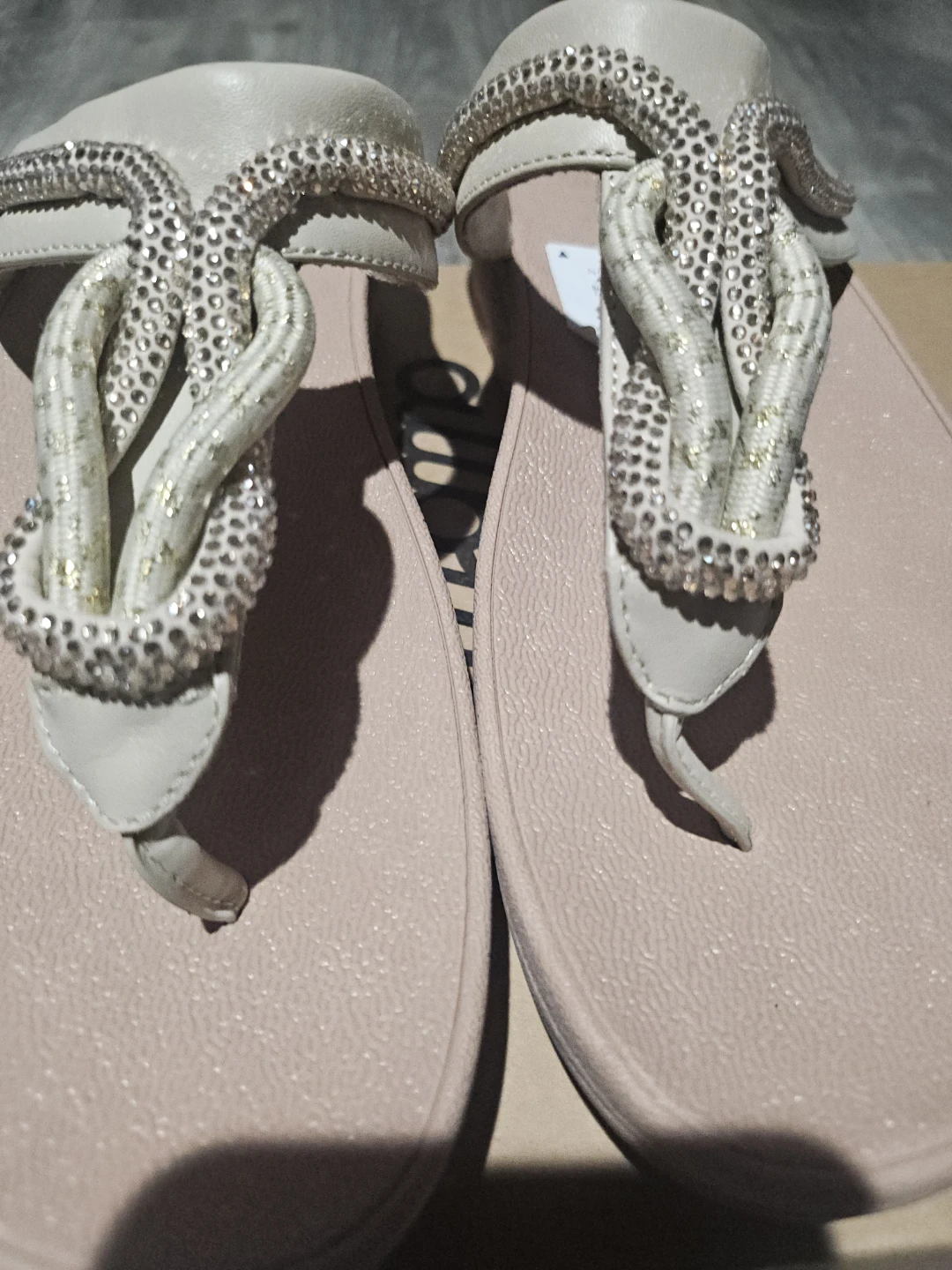 Fitflop Rhinestone Thong Sandals Size 7 - photo 2