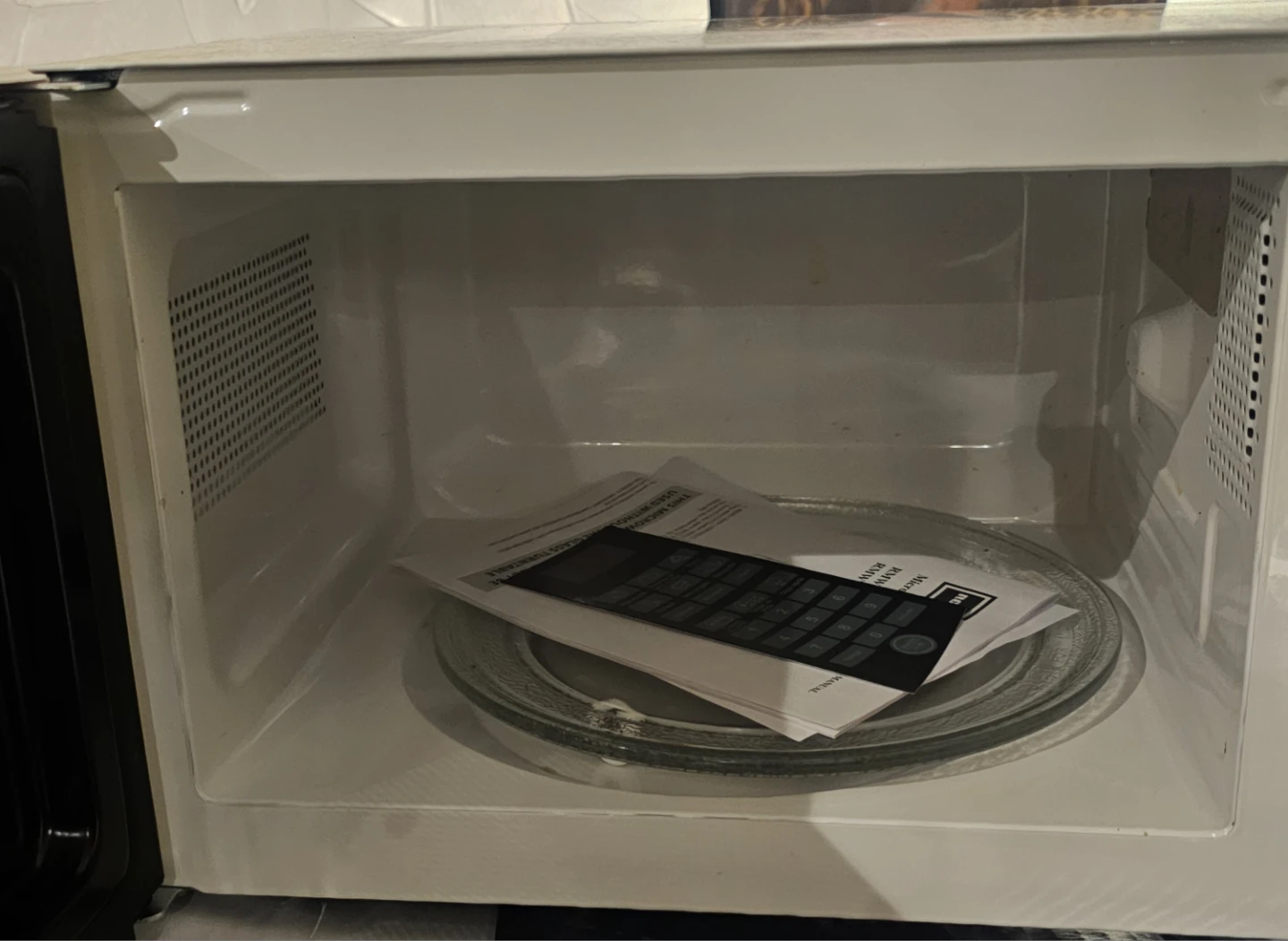Microwave - photo 2
