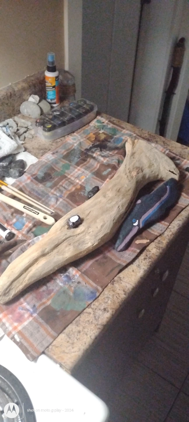 Driftwood sculpture with painted marine life - photo 5