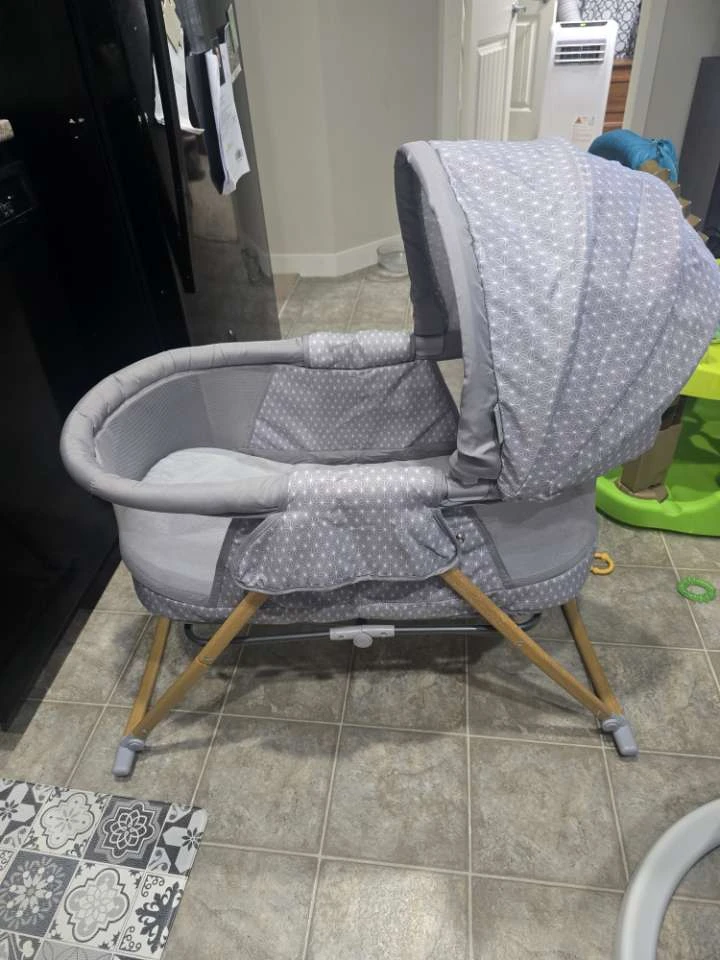 Safety 1st Bassinet with Carry Bag - photo 2