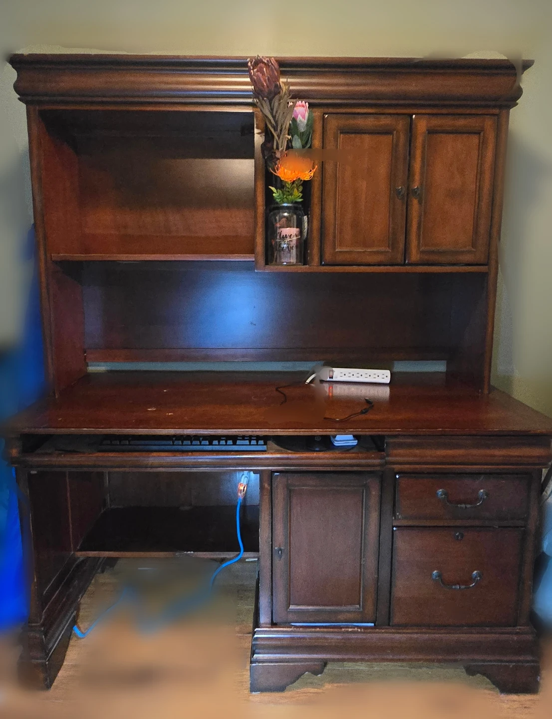 Traditional Wooden Desk with Hutch