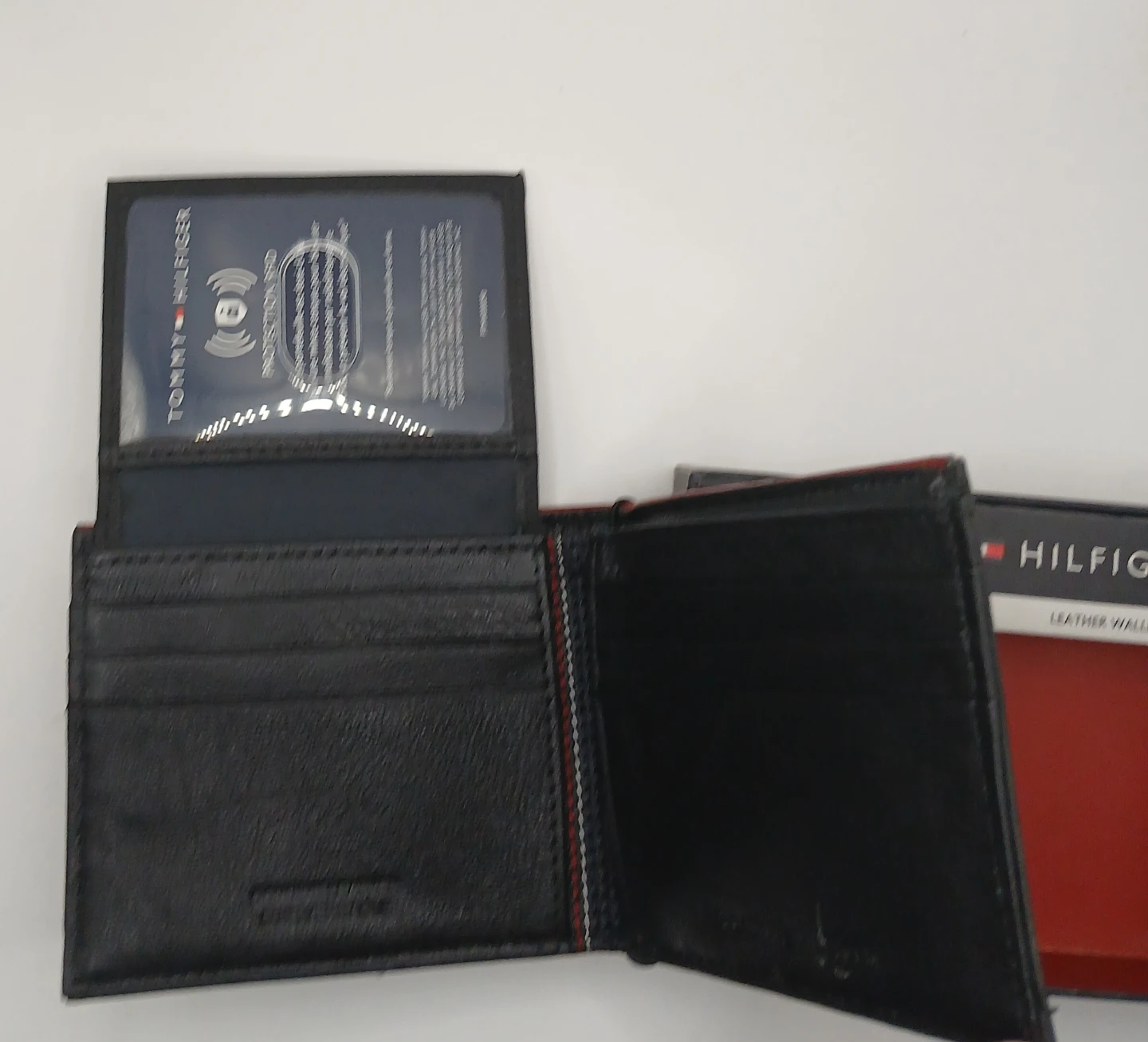 Tommy Hilfiger Black Leather RFID Blocking Passcase Wallet - photo 3