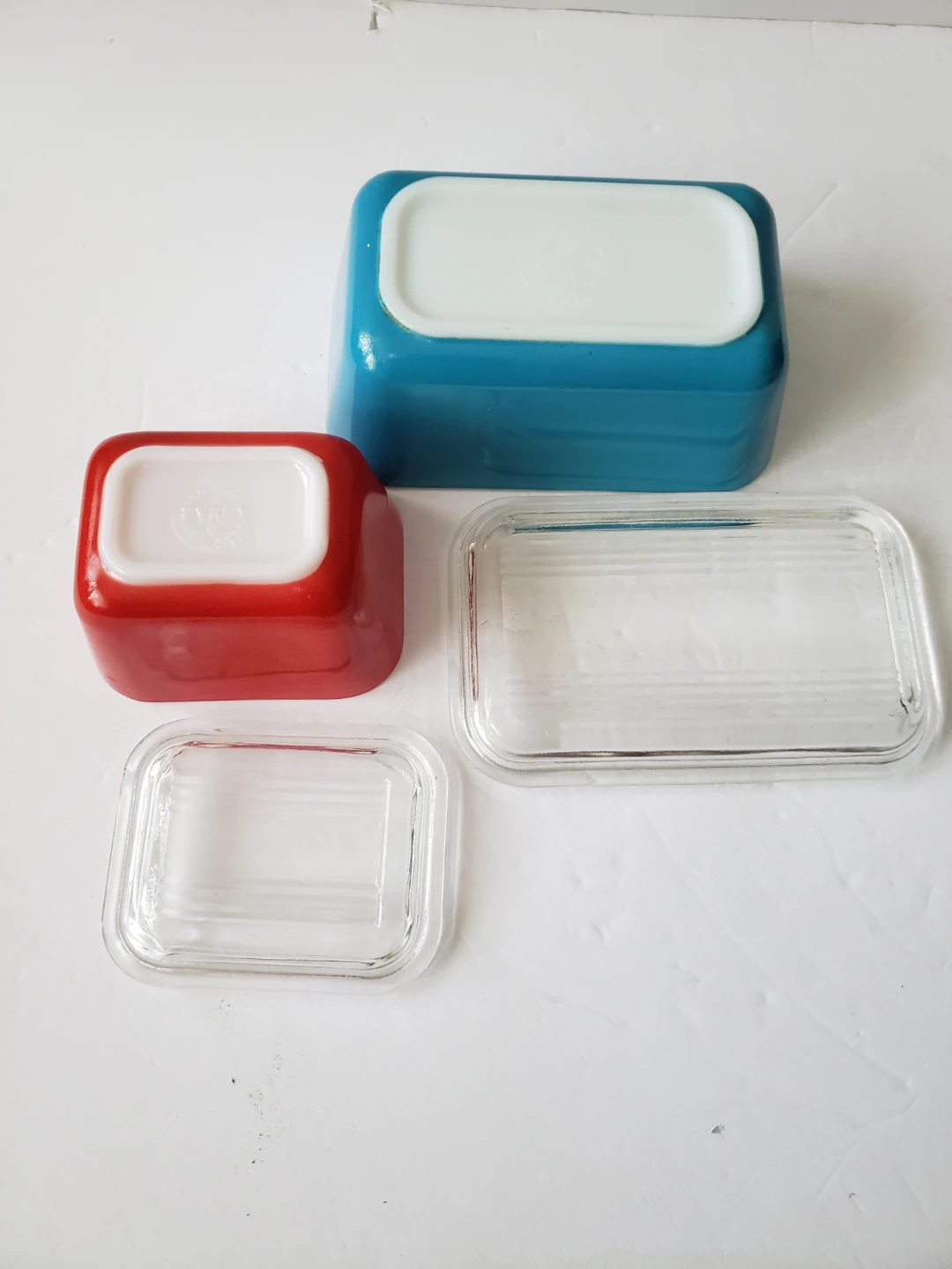 Pyrex Ware Rectangular Dishes with Lids - photo 2