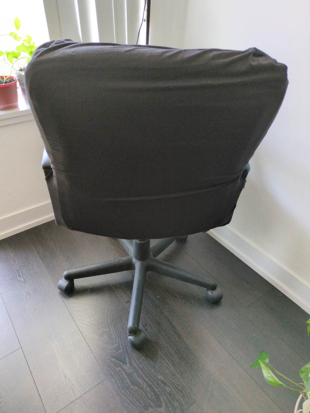 Office Chair with Black Cover - photo 3
