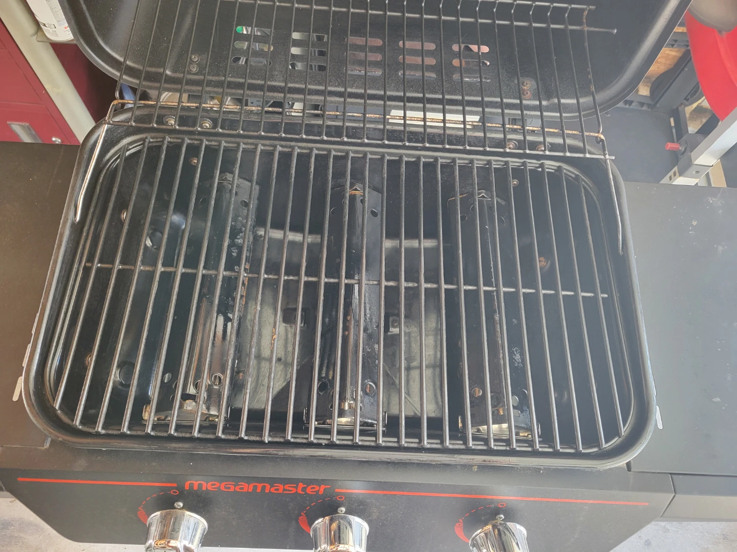 Megamaster 3-Burner Propane Grill - photo 4