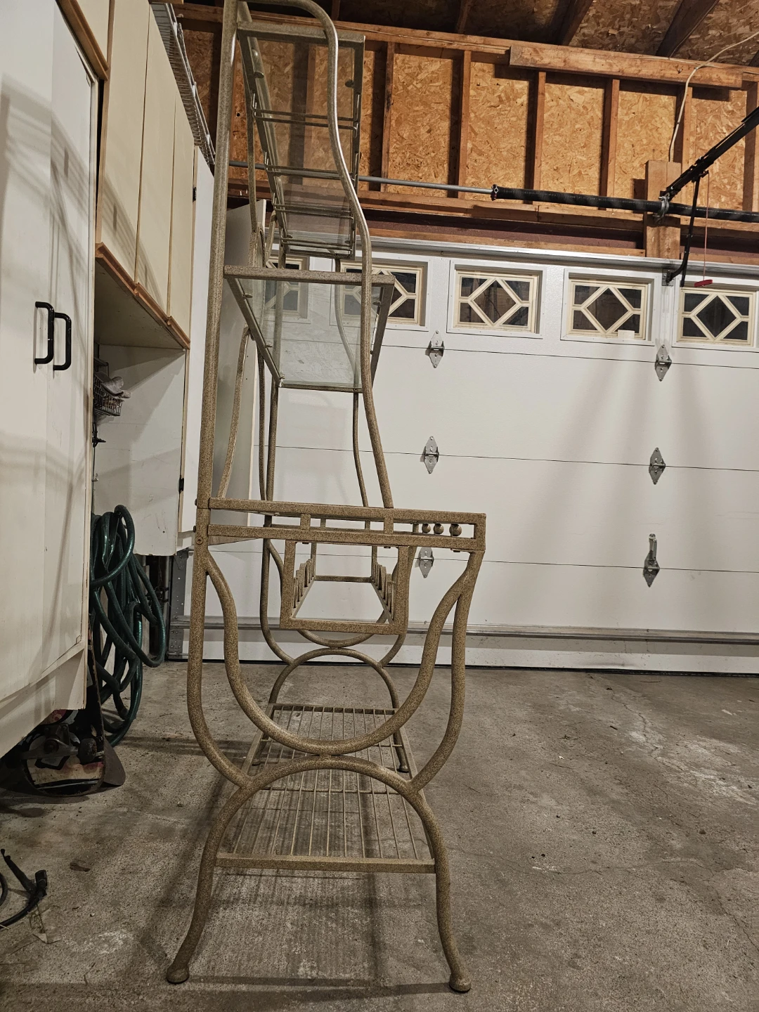 Strong and heavy duty  Tropical Glam Metal & Glass Baker's Rack - photo 3