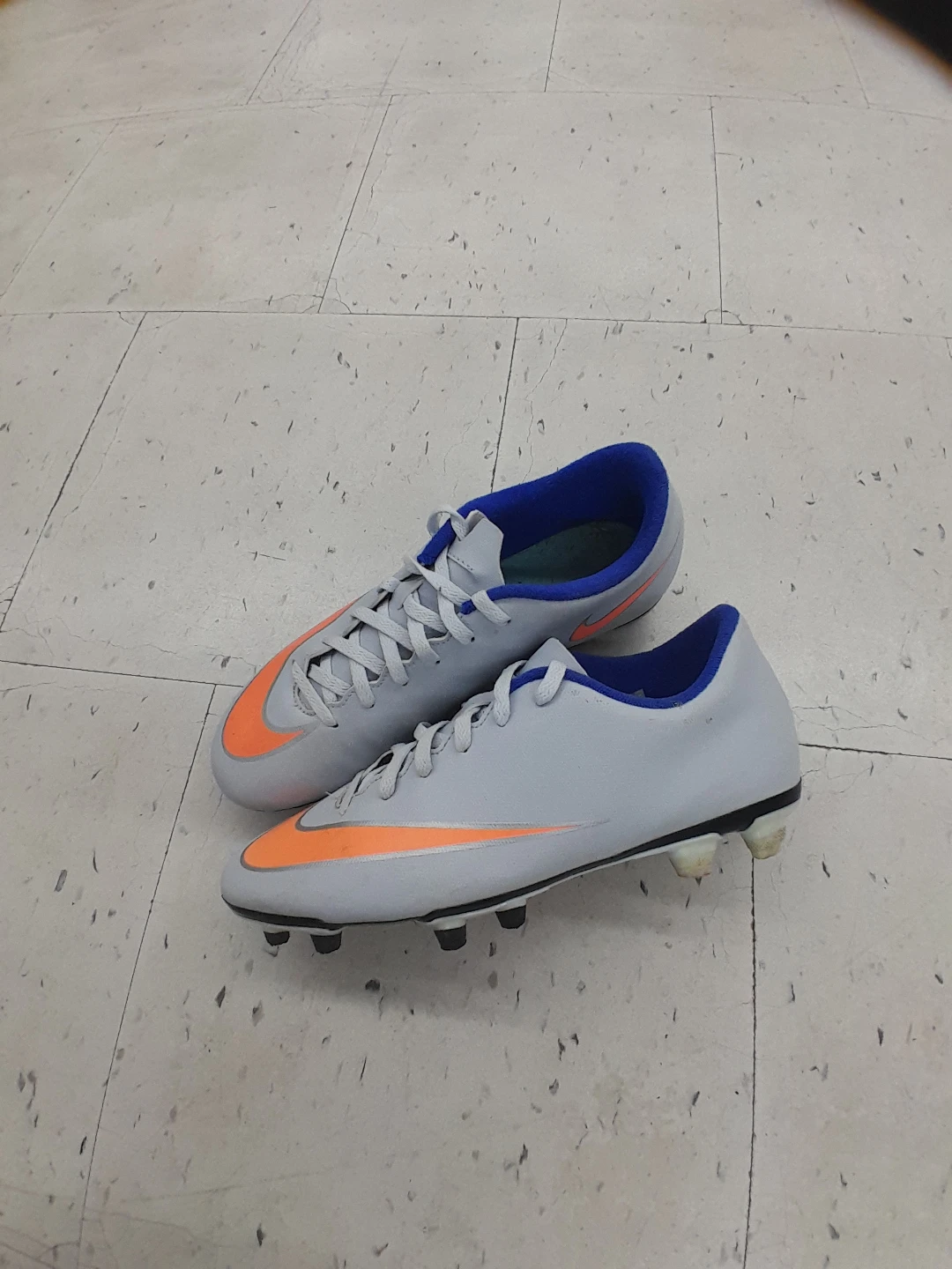 Nike Mercurial Soccer Cleats Men's Size 9.5
