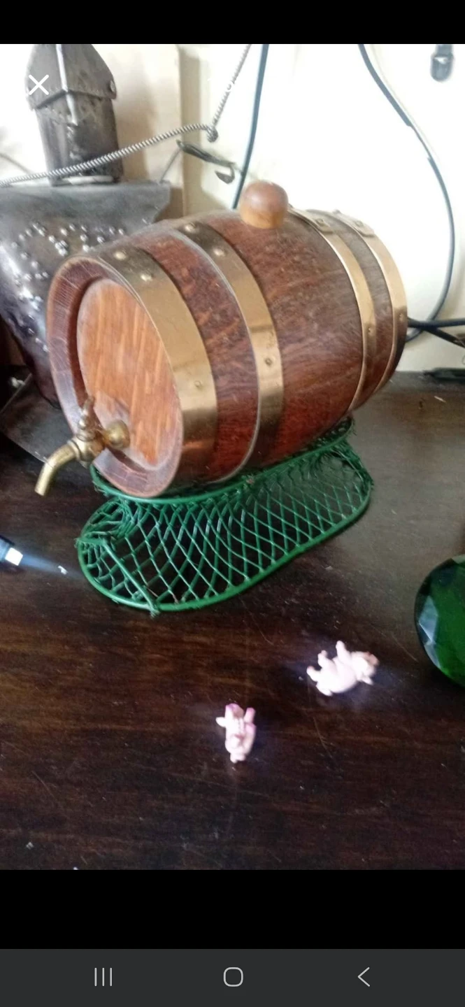 Wooden Barrel Tap Dispenser