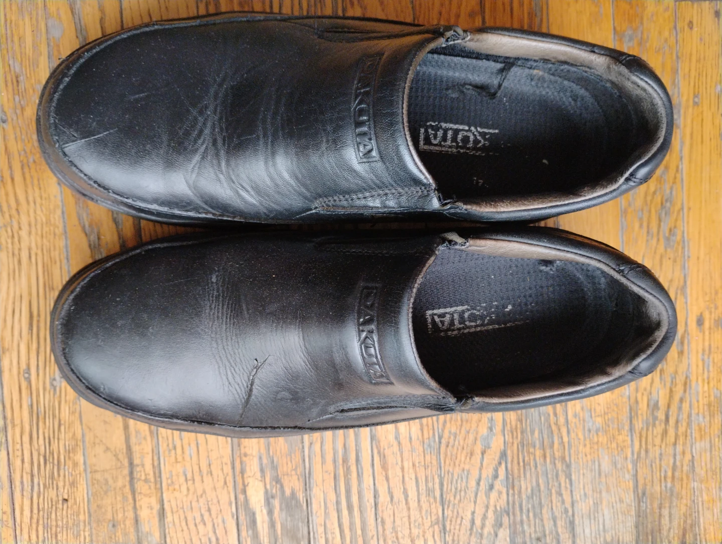 Dakota Black Leather Slip-On Safety Shoes size 7.5