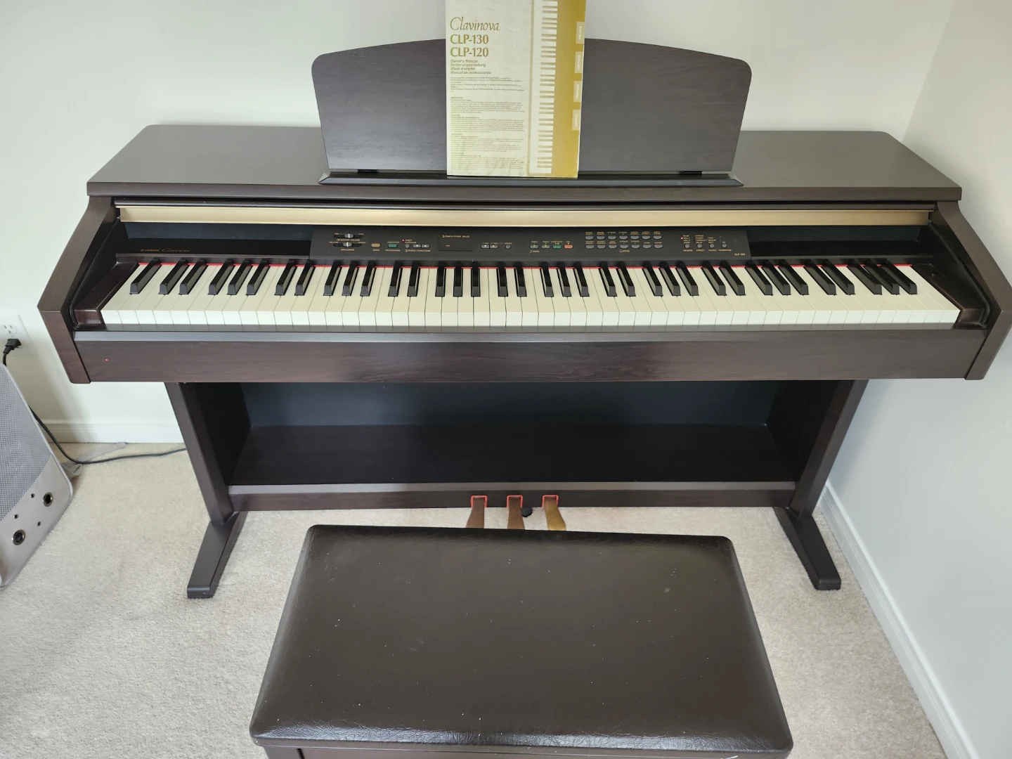 Yamaha Clavinova CLP-120 Digital Piano with Bench