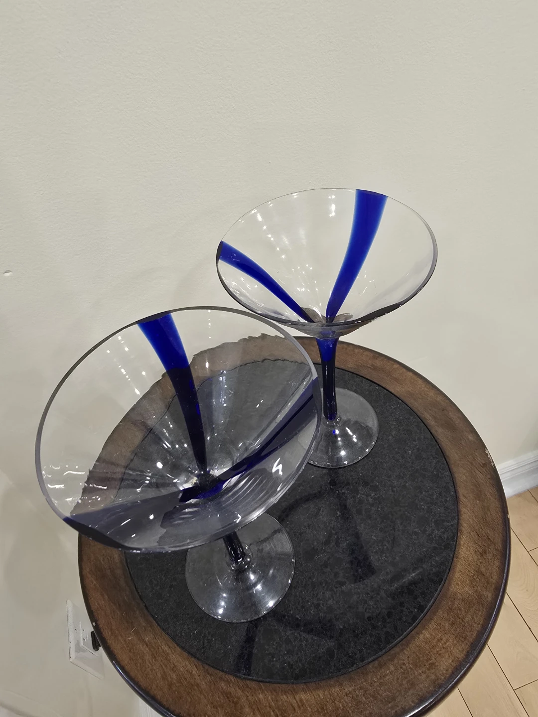 Set of 2 Martini Glasses with Blue Swirls - photo 2