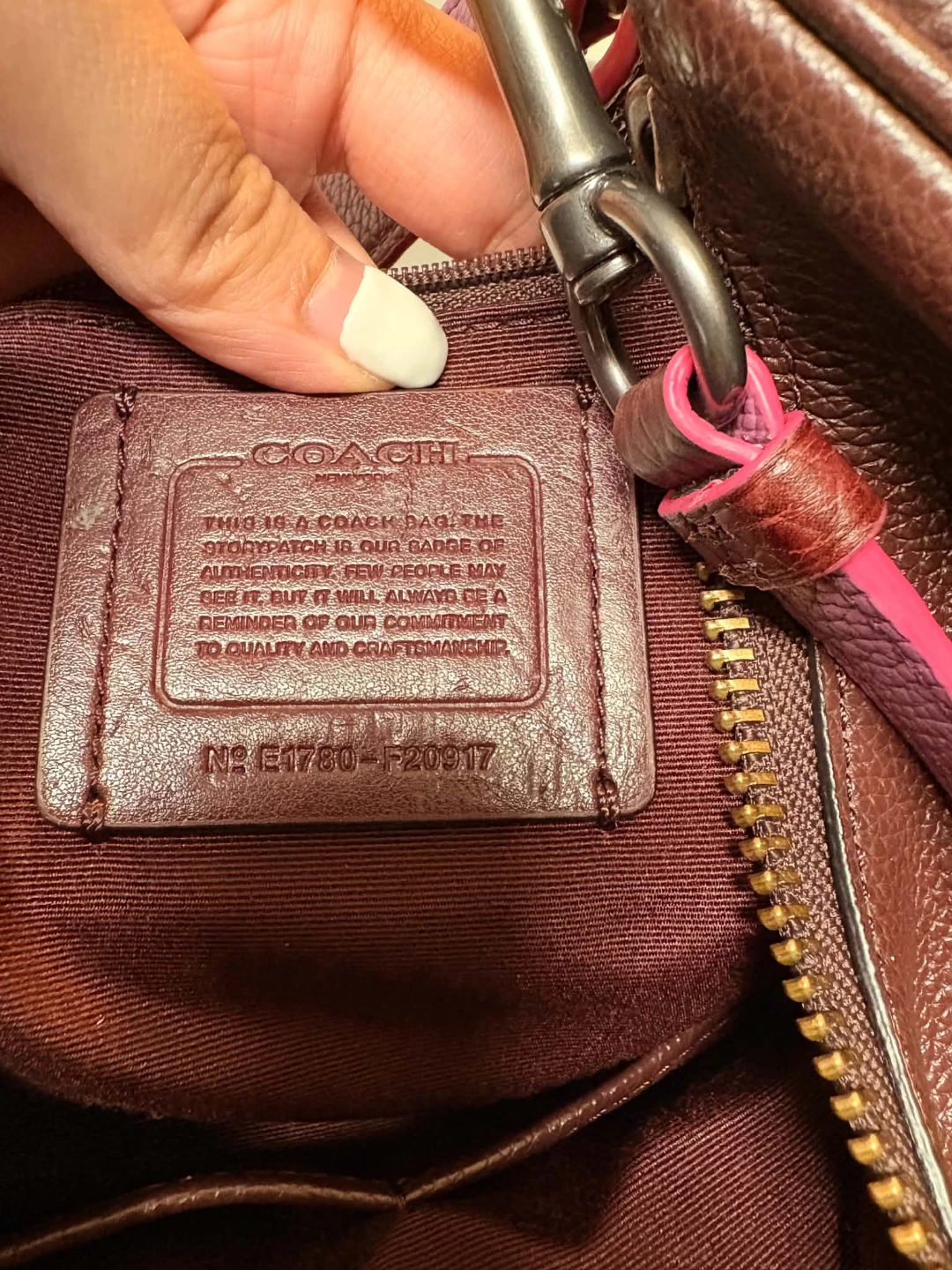Coach Harley East West Pebble Leather Hobo Oxblood - photo 4