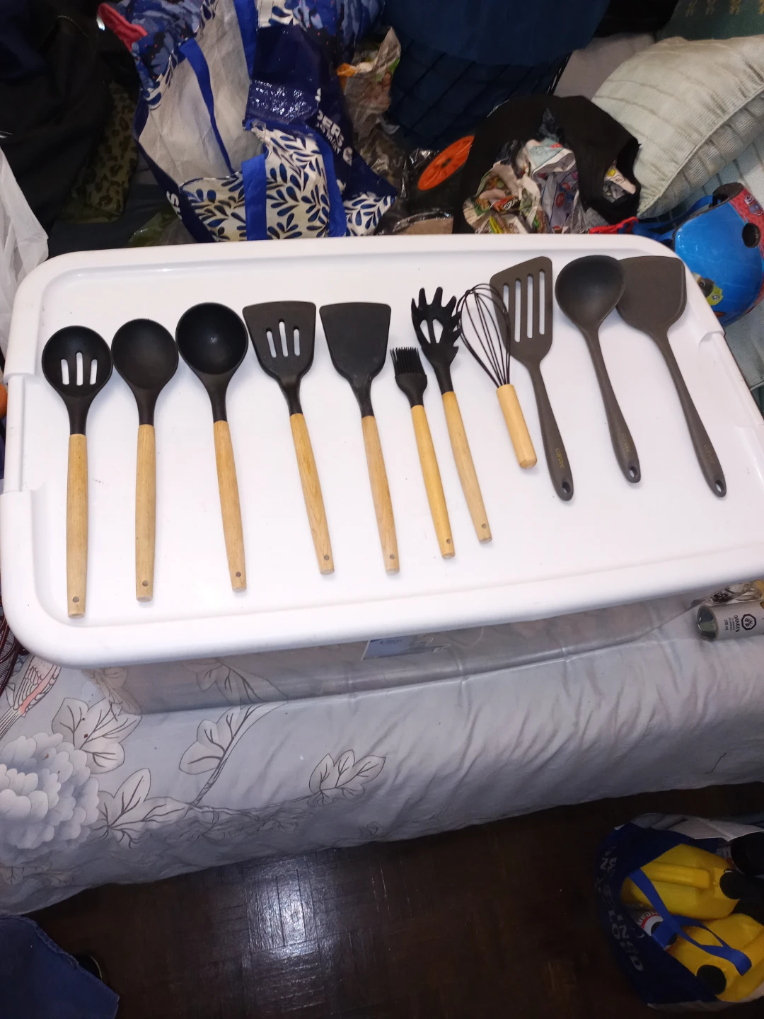 11 Kitchen Silicone Utensils