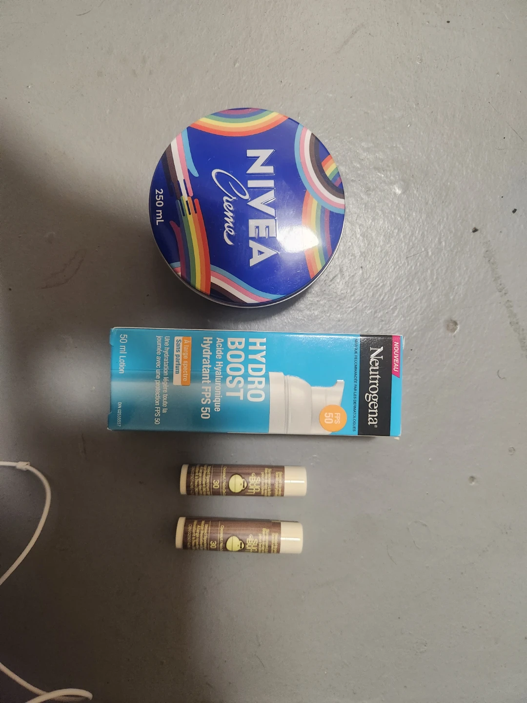 Neutrogena Hydro Boost Hyaluronic Acid Moisturizer SPF 50