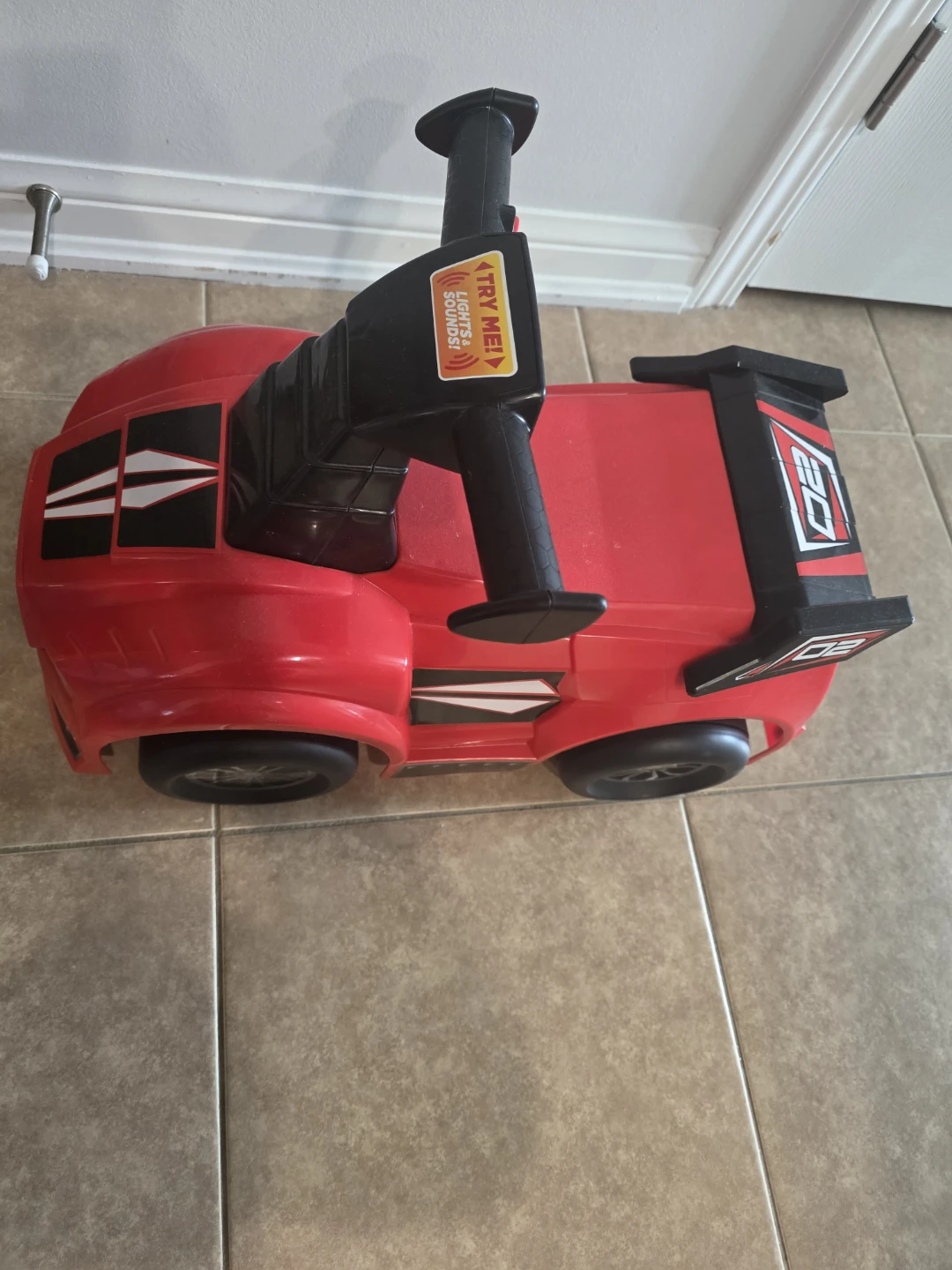 Ride-On Toy Car - photo 2