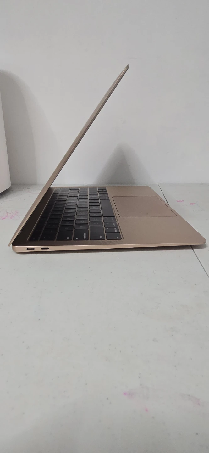 Apple MacBook Air 13-inch