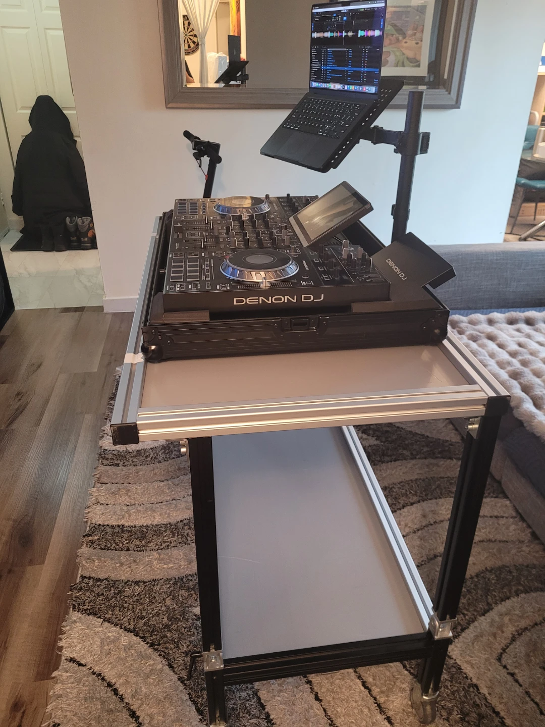 DJ Equipment table