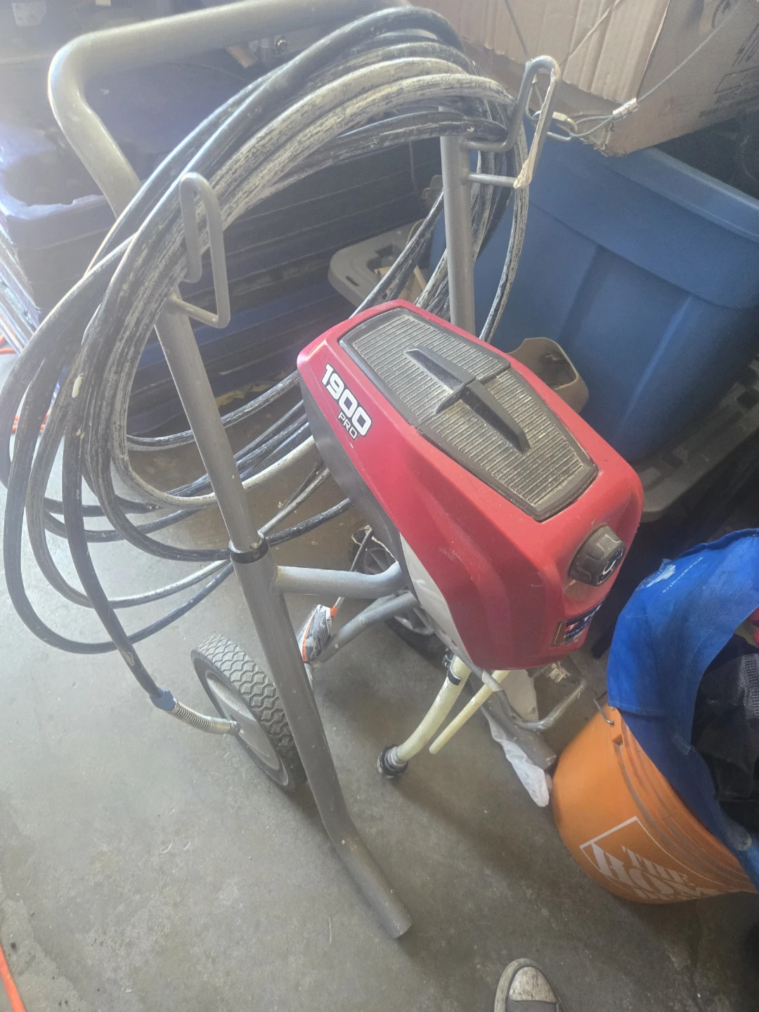 Titan ControlMax Pro Airless Sprayer with 1900 Pro Unit