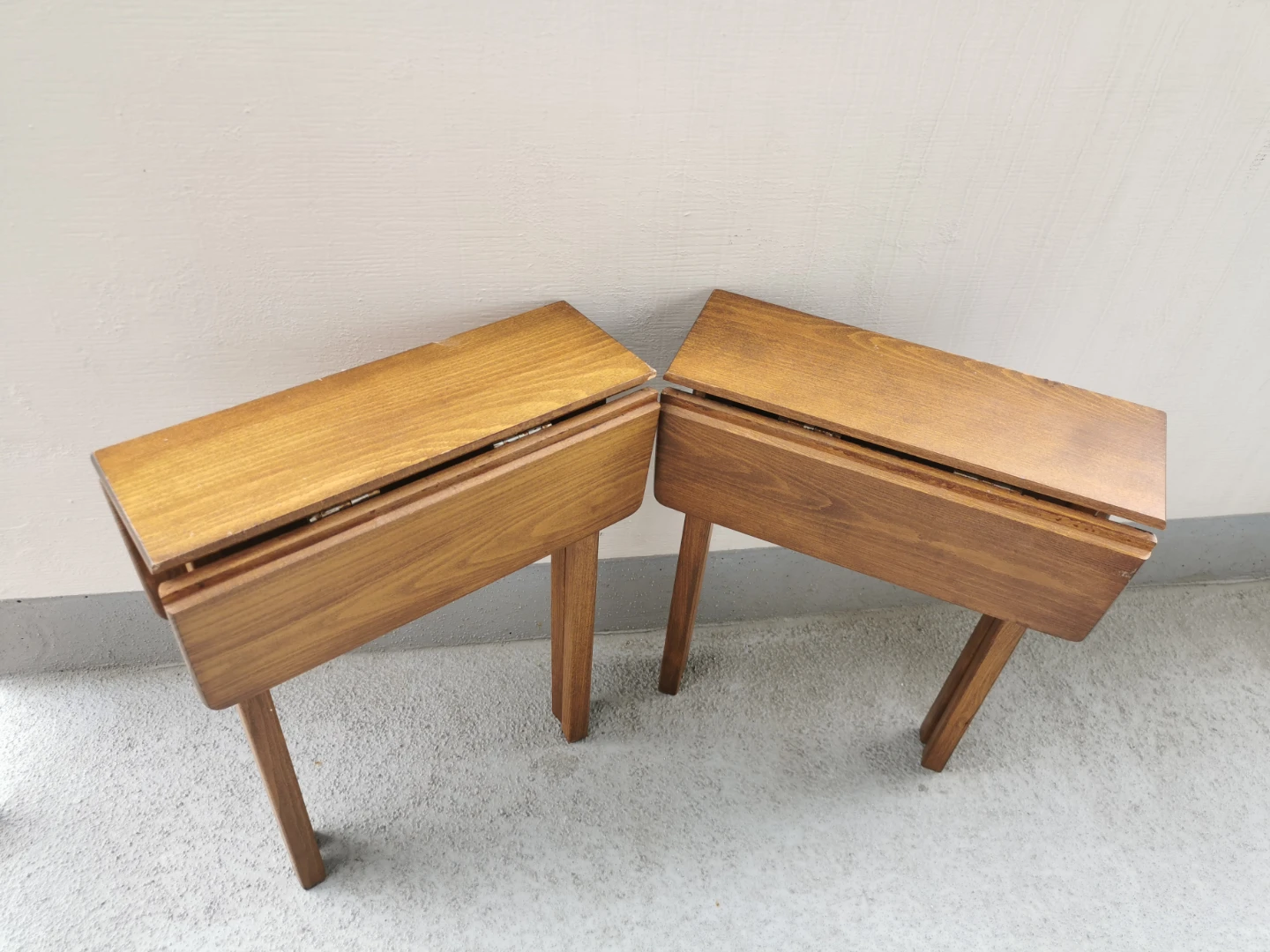 Pair of Vintage Folding Wooden Side Tables - photo 2