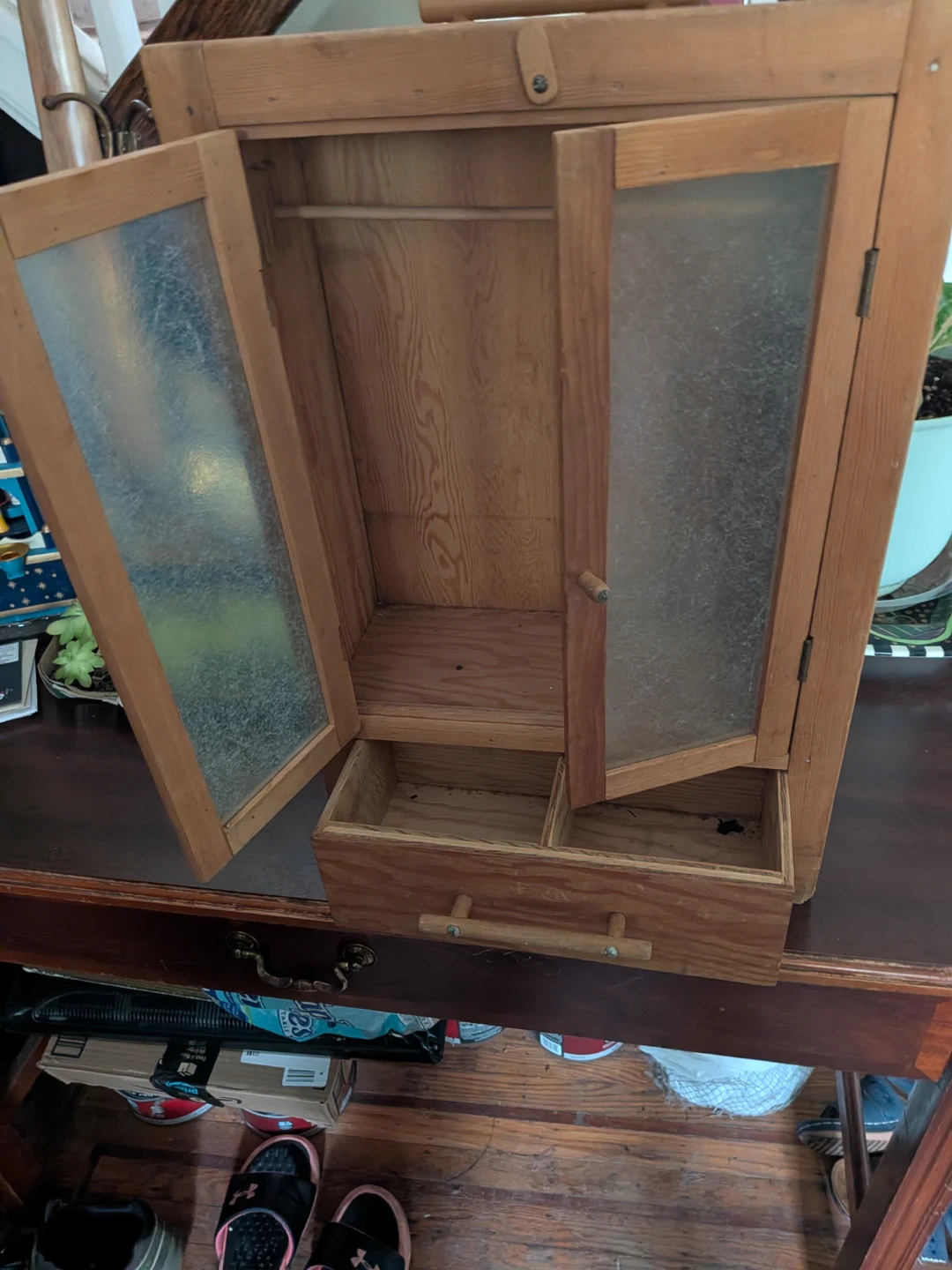 Wooden wall cabinet. Two doors and drawer underneath. - photo 3