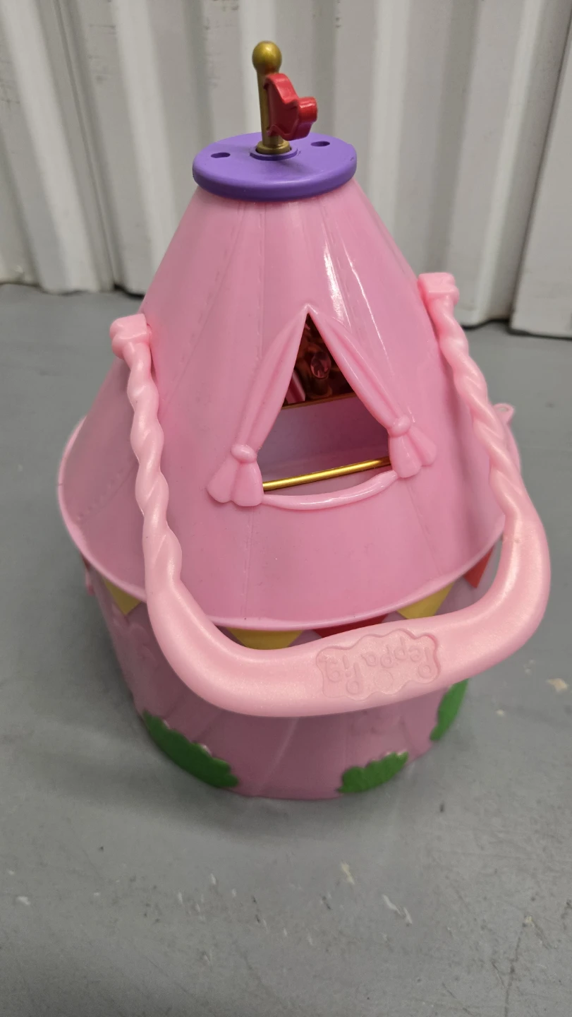 Peppa Pig Tent Playset - photo 3