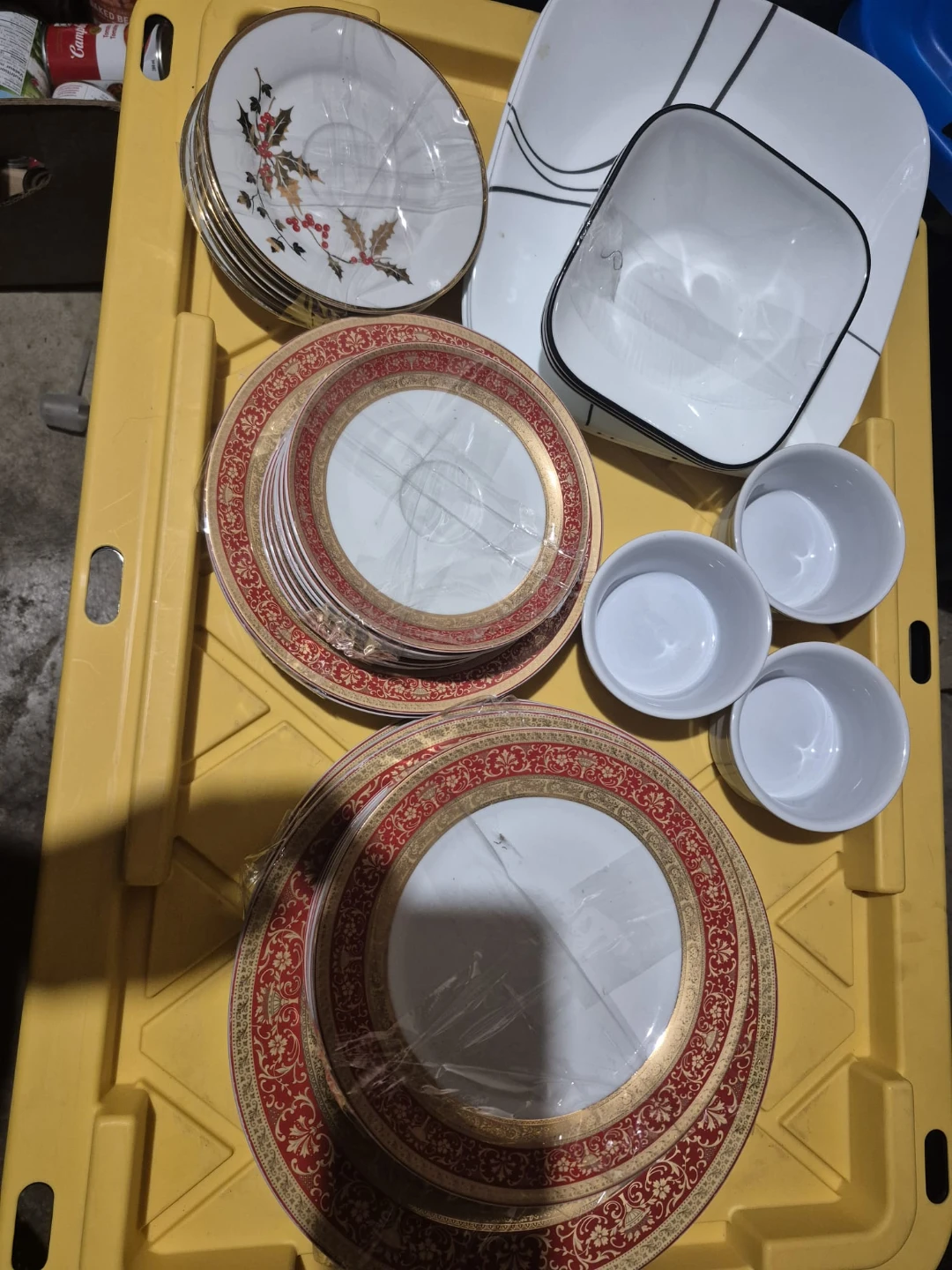 Plates - photo 4