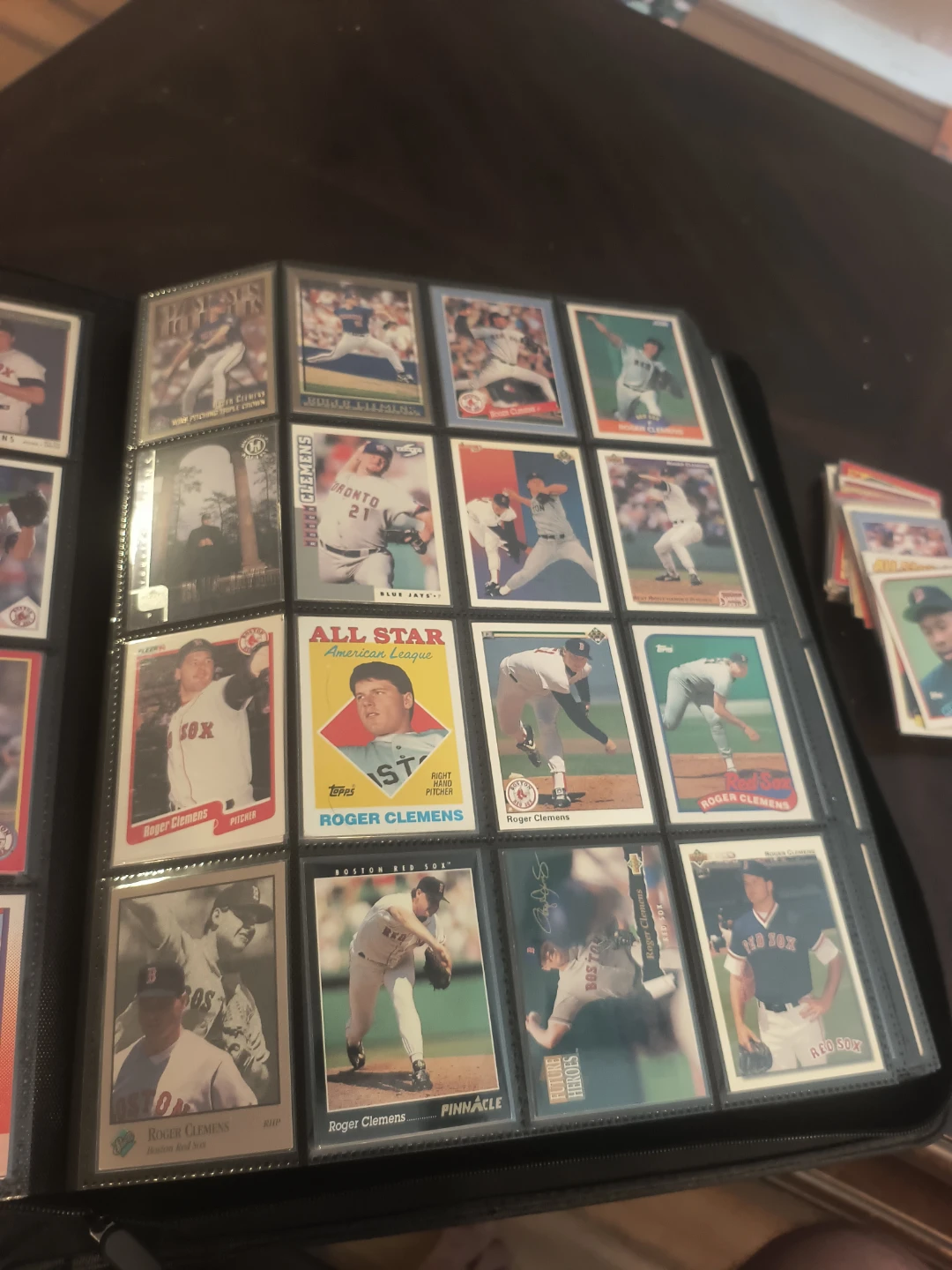 Barry Bonds & Roger Clemens Baseball Card Collection - photo 5