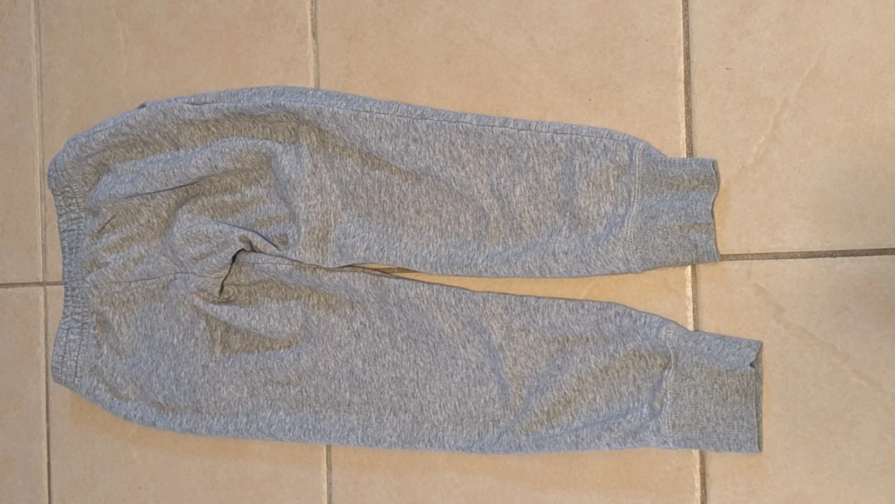 Puma kids Grey Sweatpants L 10-12 - photo 5