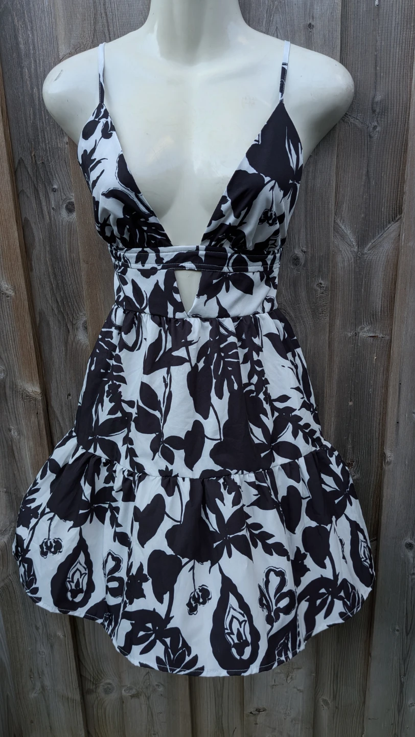 Black and White Floral Mini Dress SMALL New