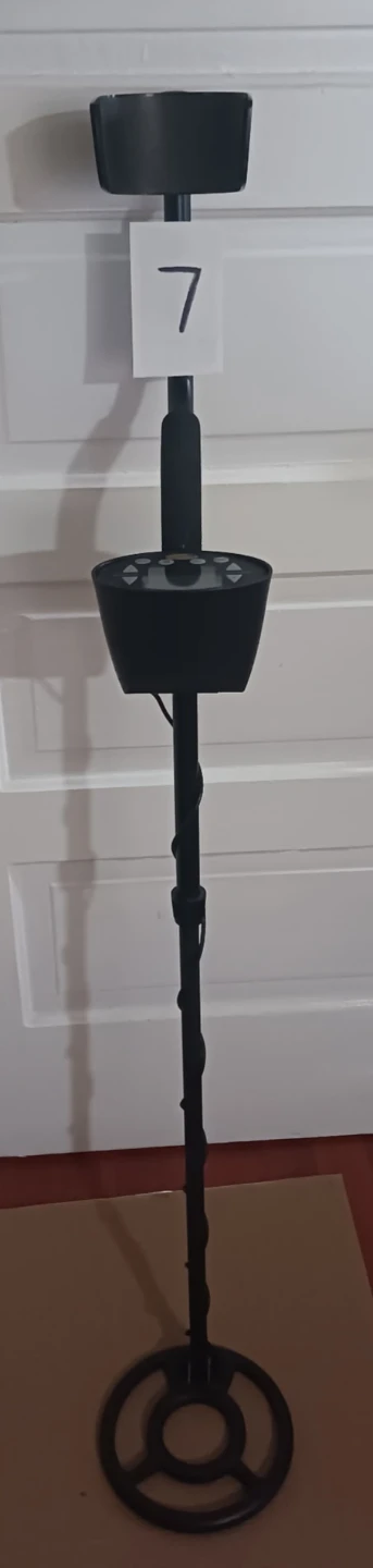 Black Metal Detector