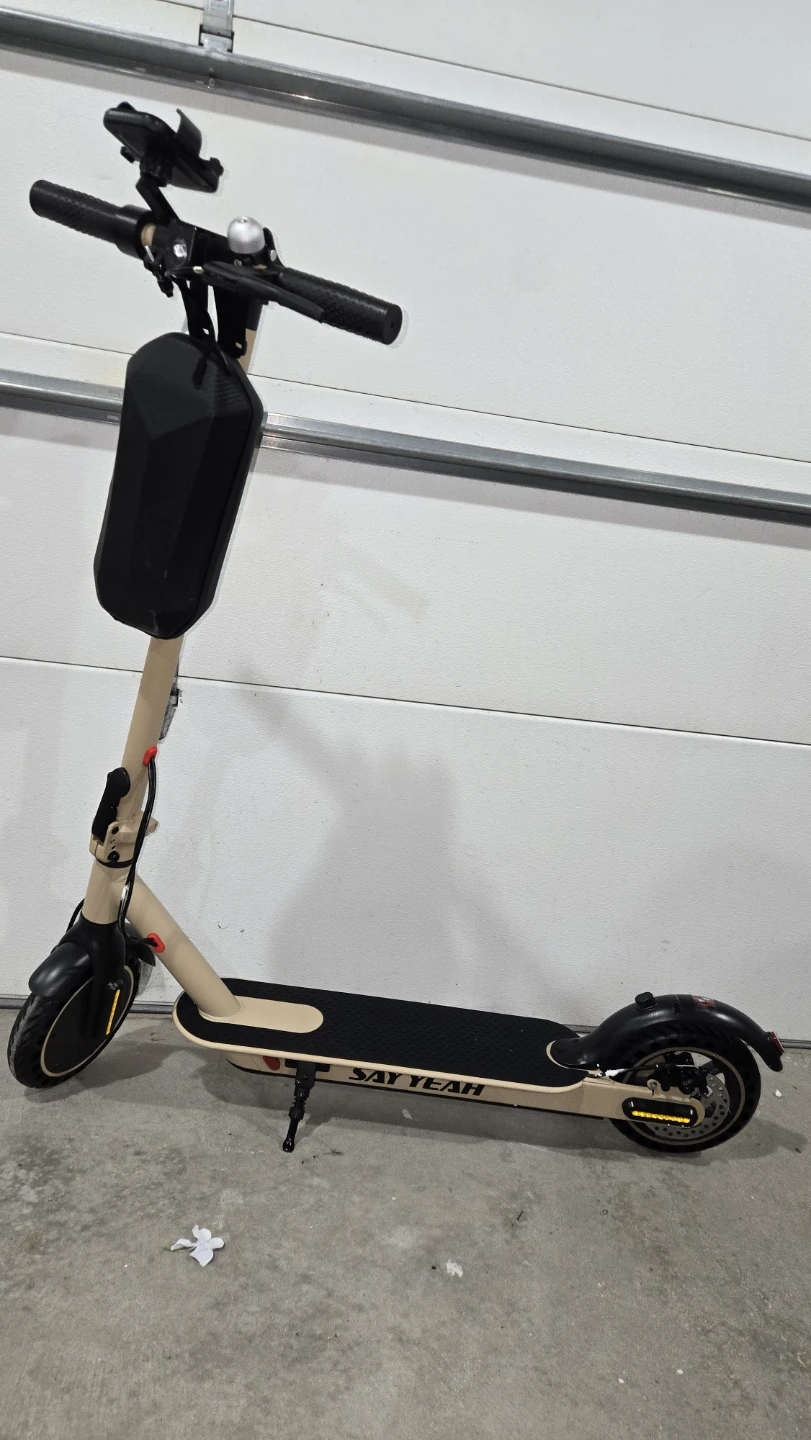 SAY YEAH Electric Scooter