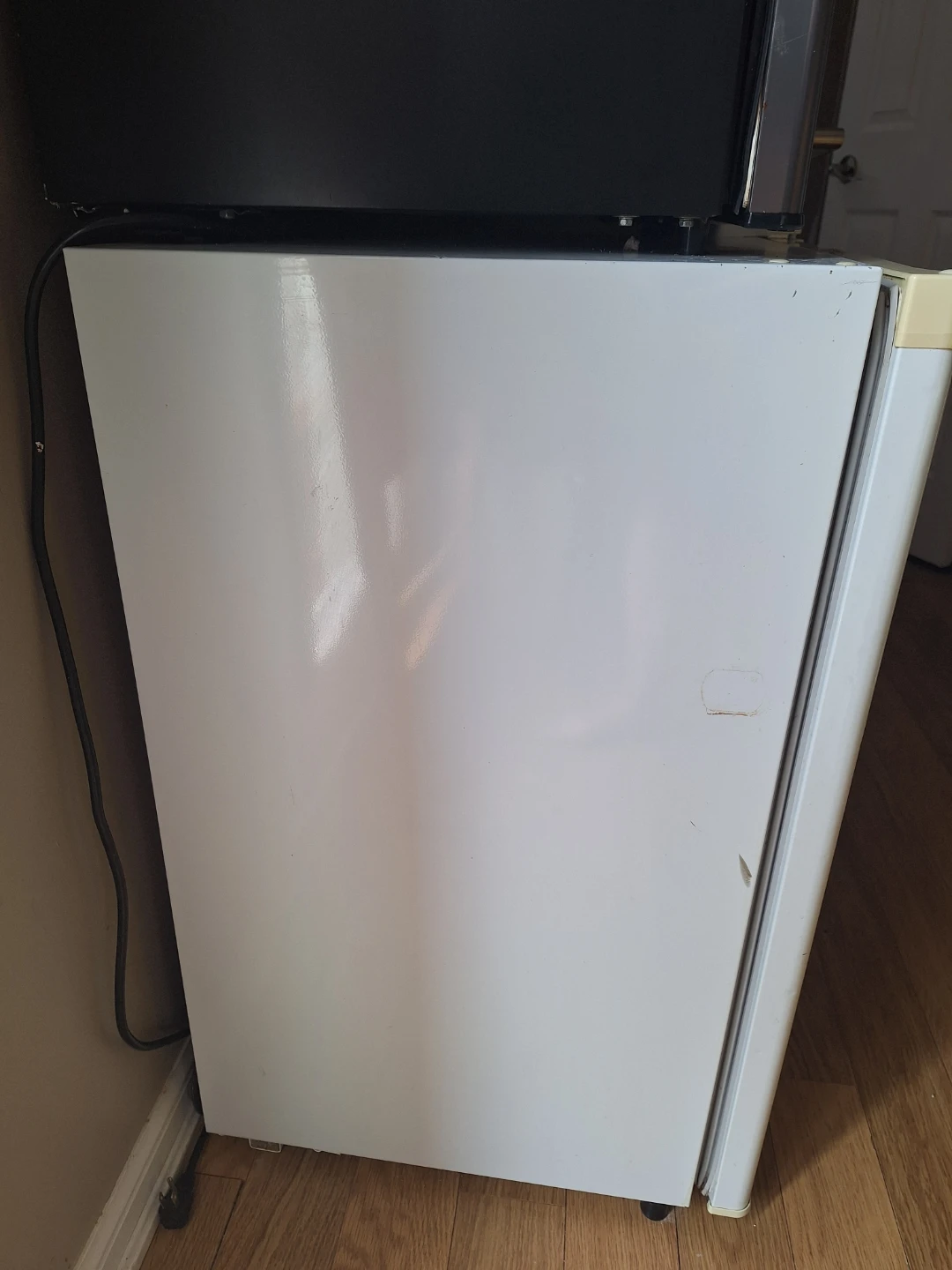 Danby Upright Freezer DUFM032A1WDB - photo 4