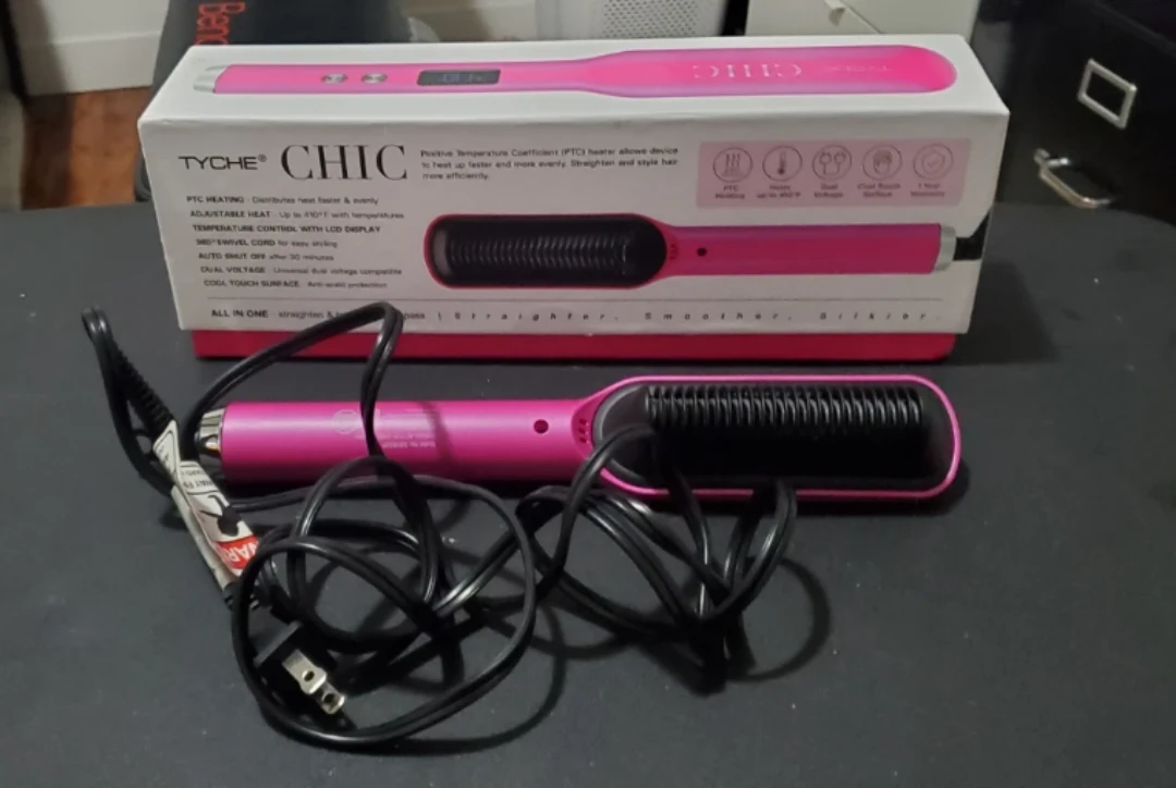 Tyche Chic Pink Hair Straightener Brush