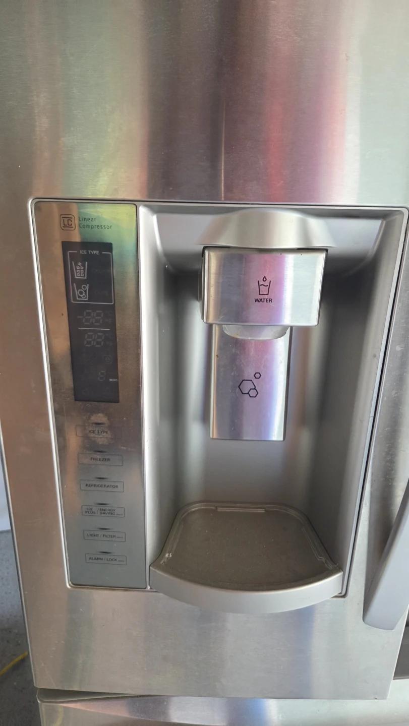 LG Stainless Steel French Door Refrigerator - photo 3