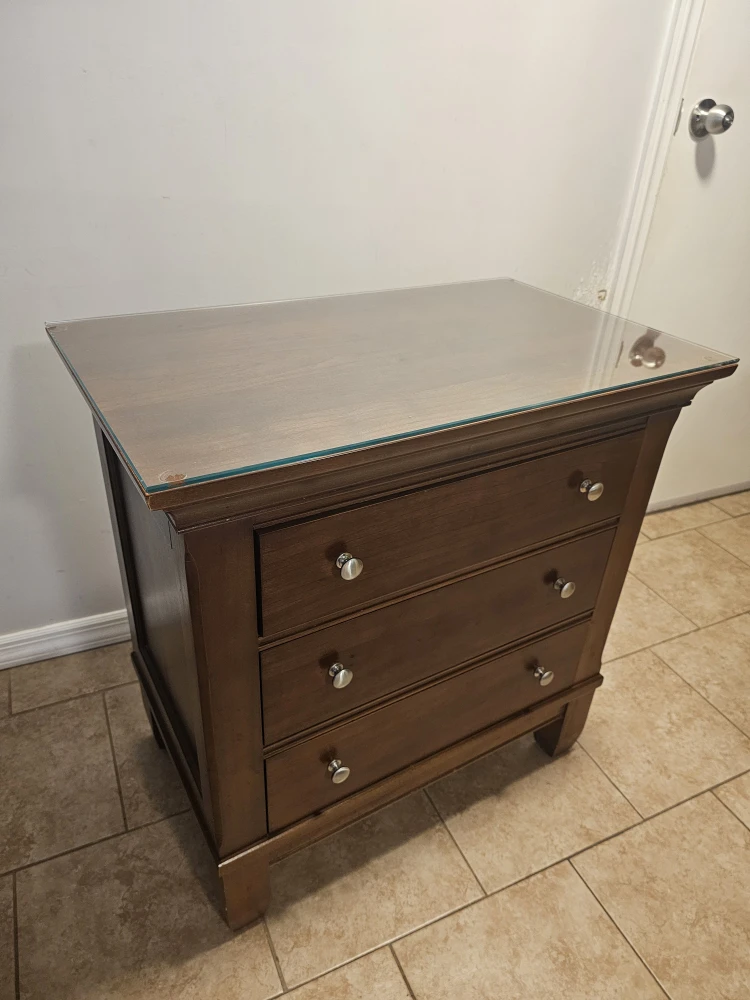 Two Thomasville Wood Nightstands