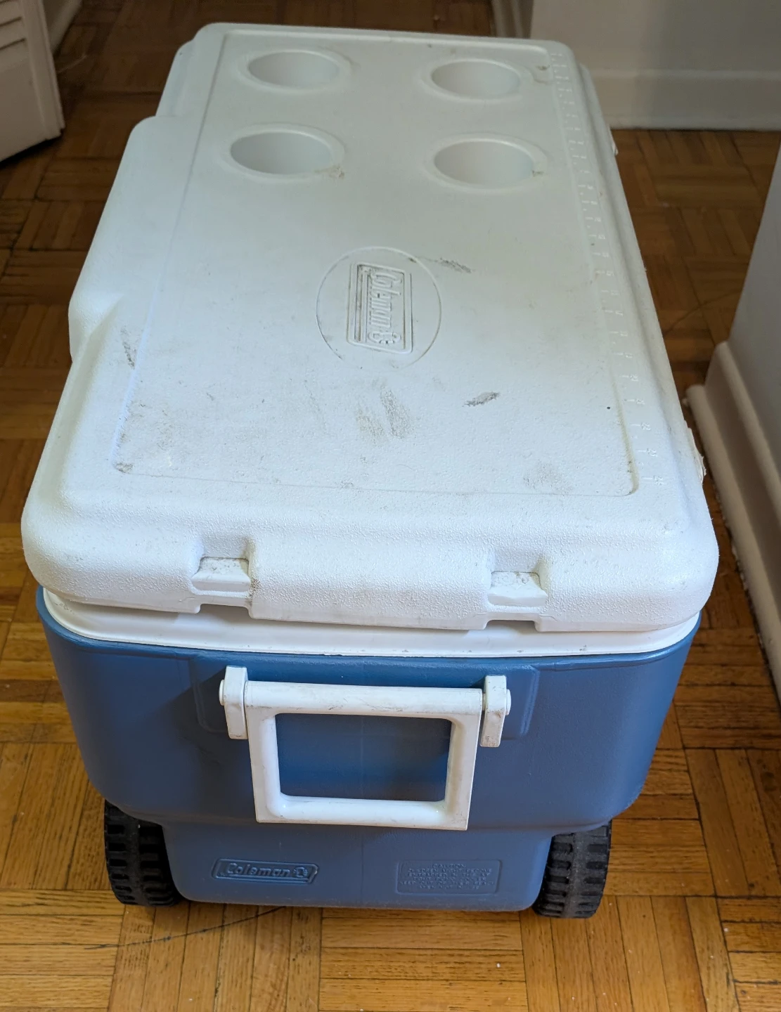 Coleman Cooler with Wheels