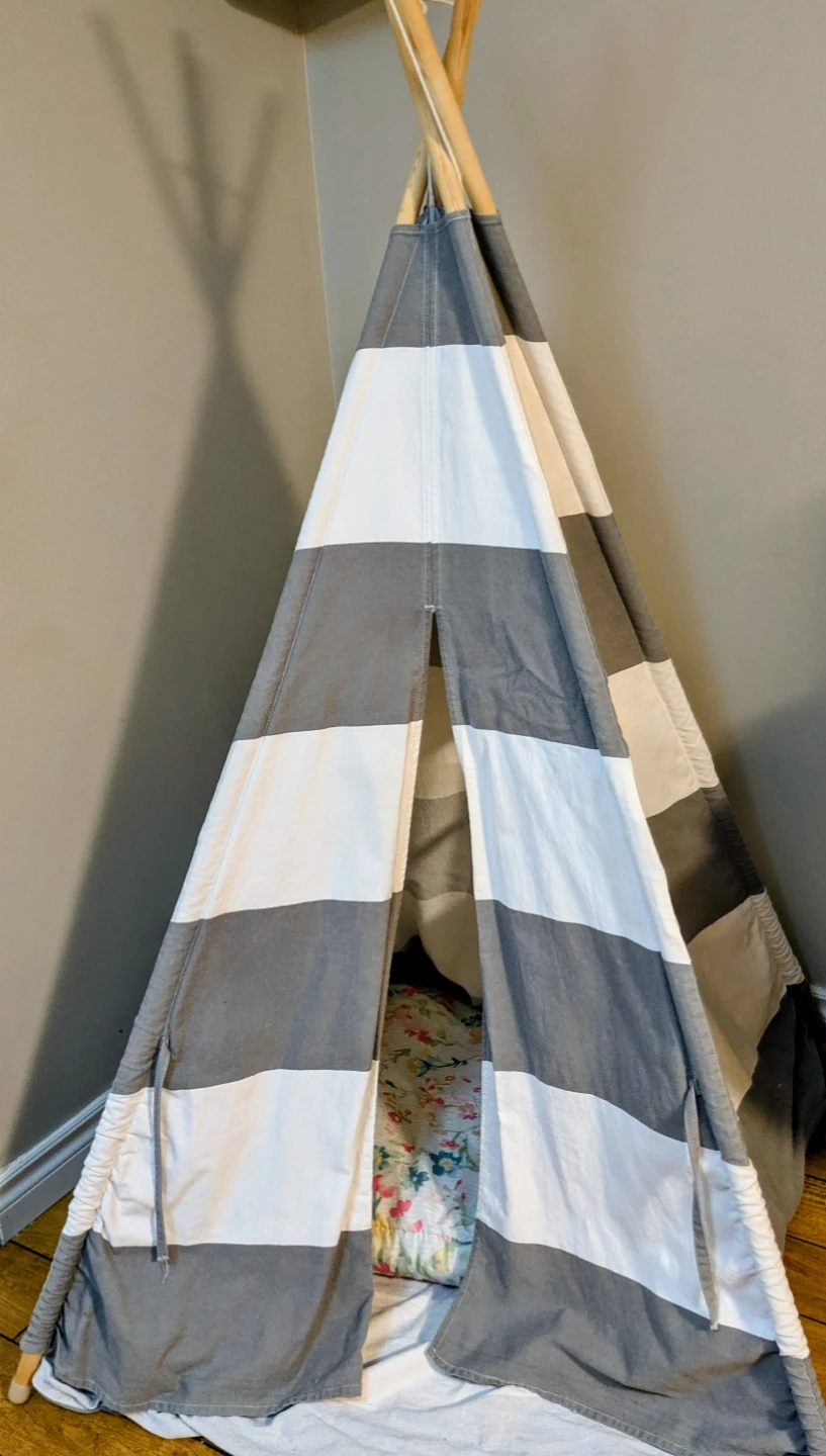 Play tent