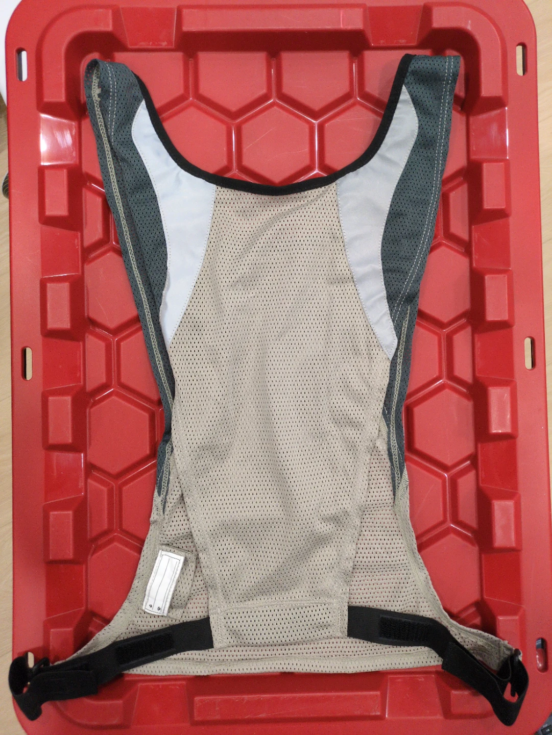 Size L/XL Reflective Nike Athletic Vest - photo 2