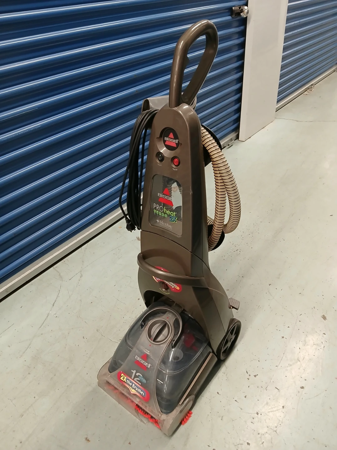 Bissell ProHeat 2X Carpet Cleaner - photo 2
